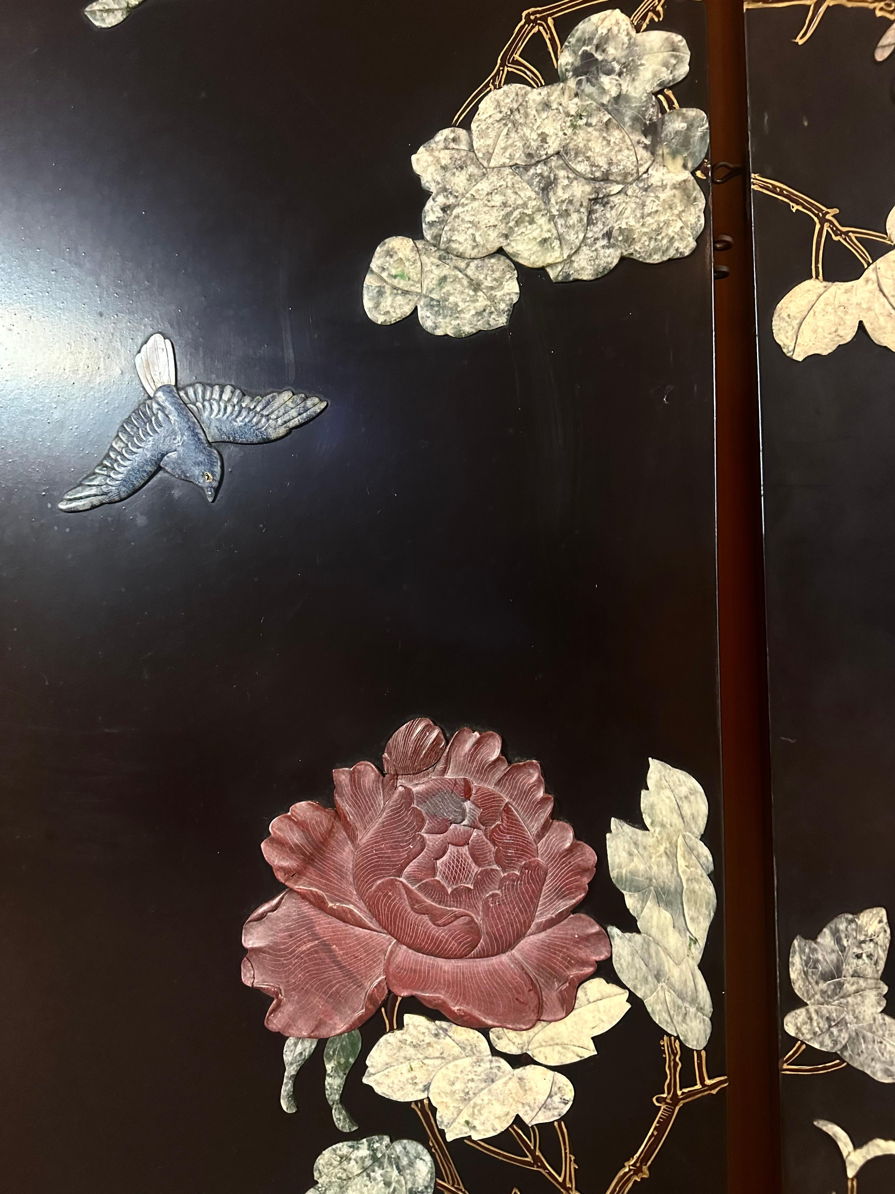 Chinese Screen with Semi-Precious Stone For Sale 4