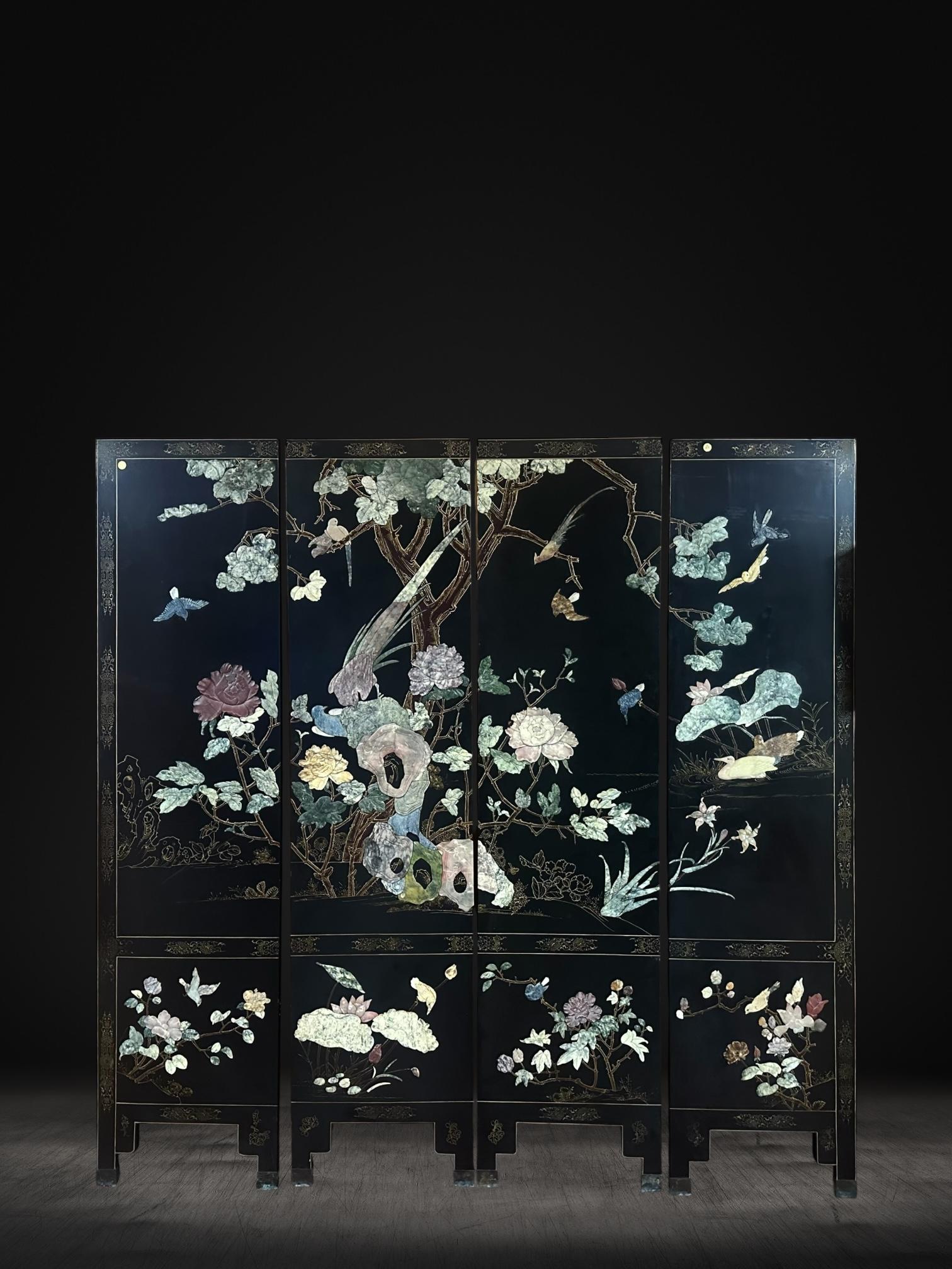 Chinese Screen with Semi-Precious Stone For Sale 9