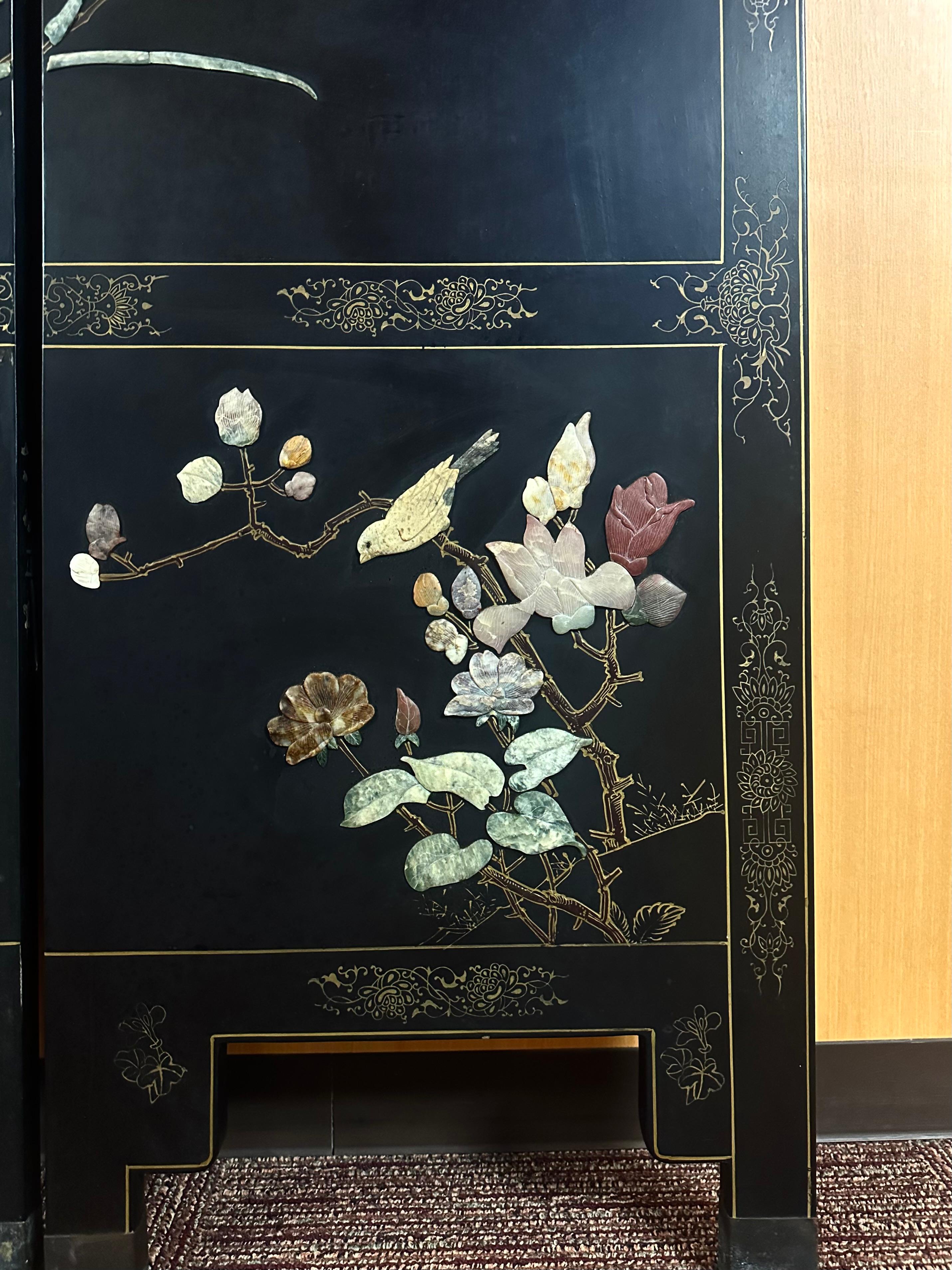 Chinese Screen with Semi-Precious Stone For Sale 3