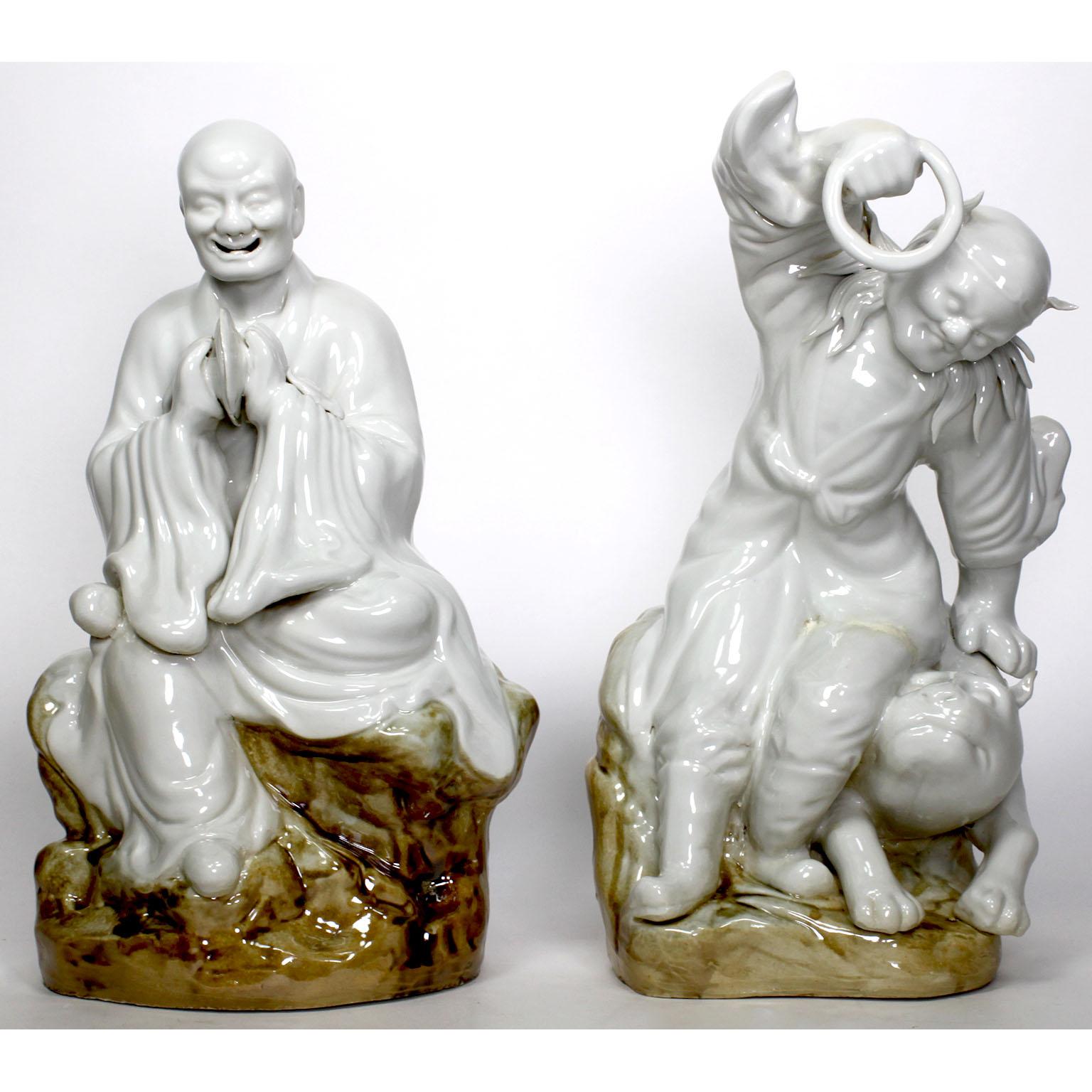 Chinese Set of Eighteen Blanc de Chine Enameled Ceramic Arhats or Luohan Buddhas In Good Condition For Sale In Los Angeles, CA
