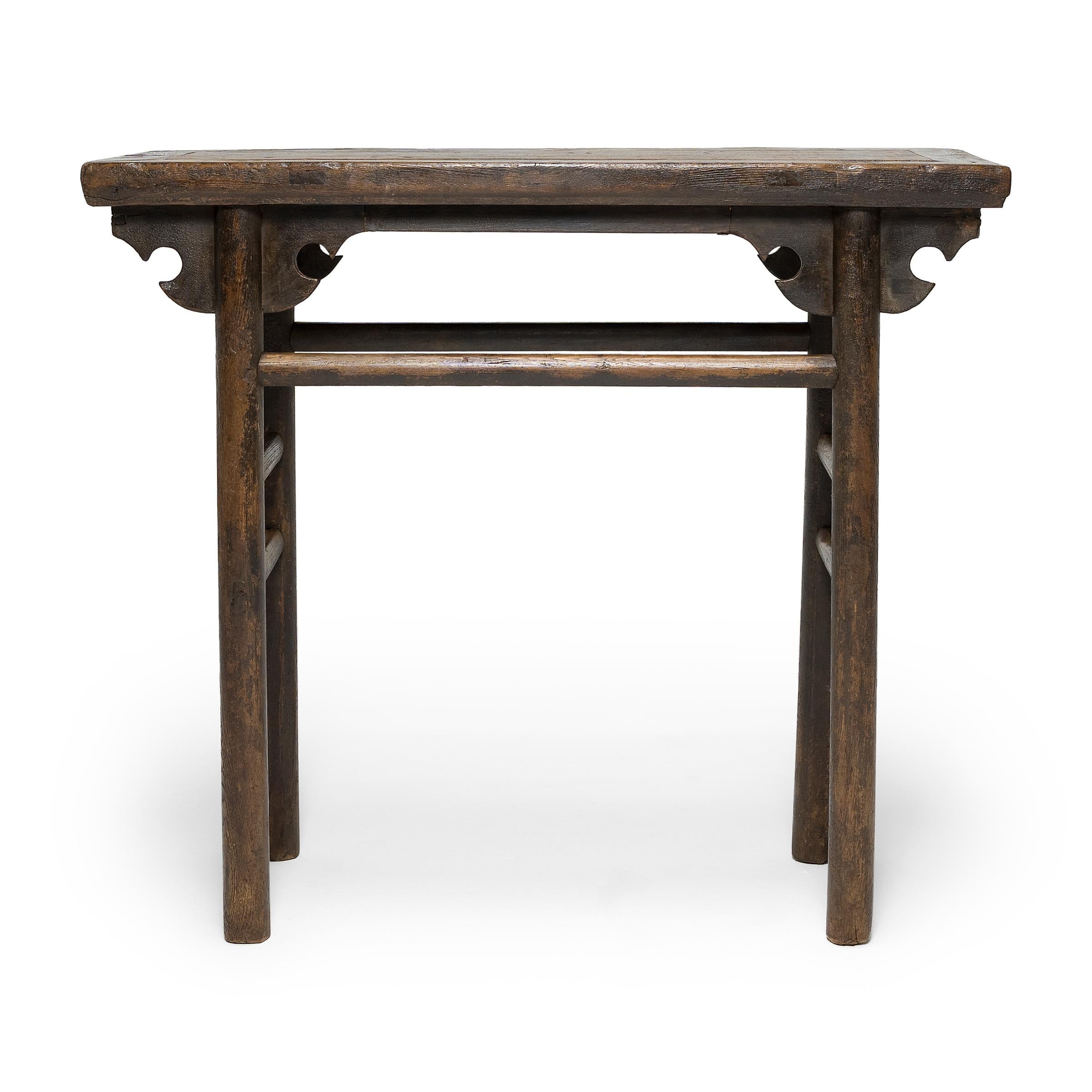 19th Century Chinese Shallow Wine Table, circa 1800 For Sale