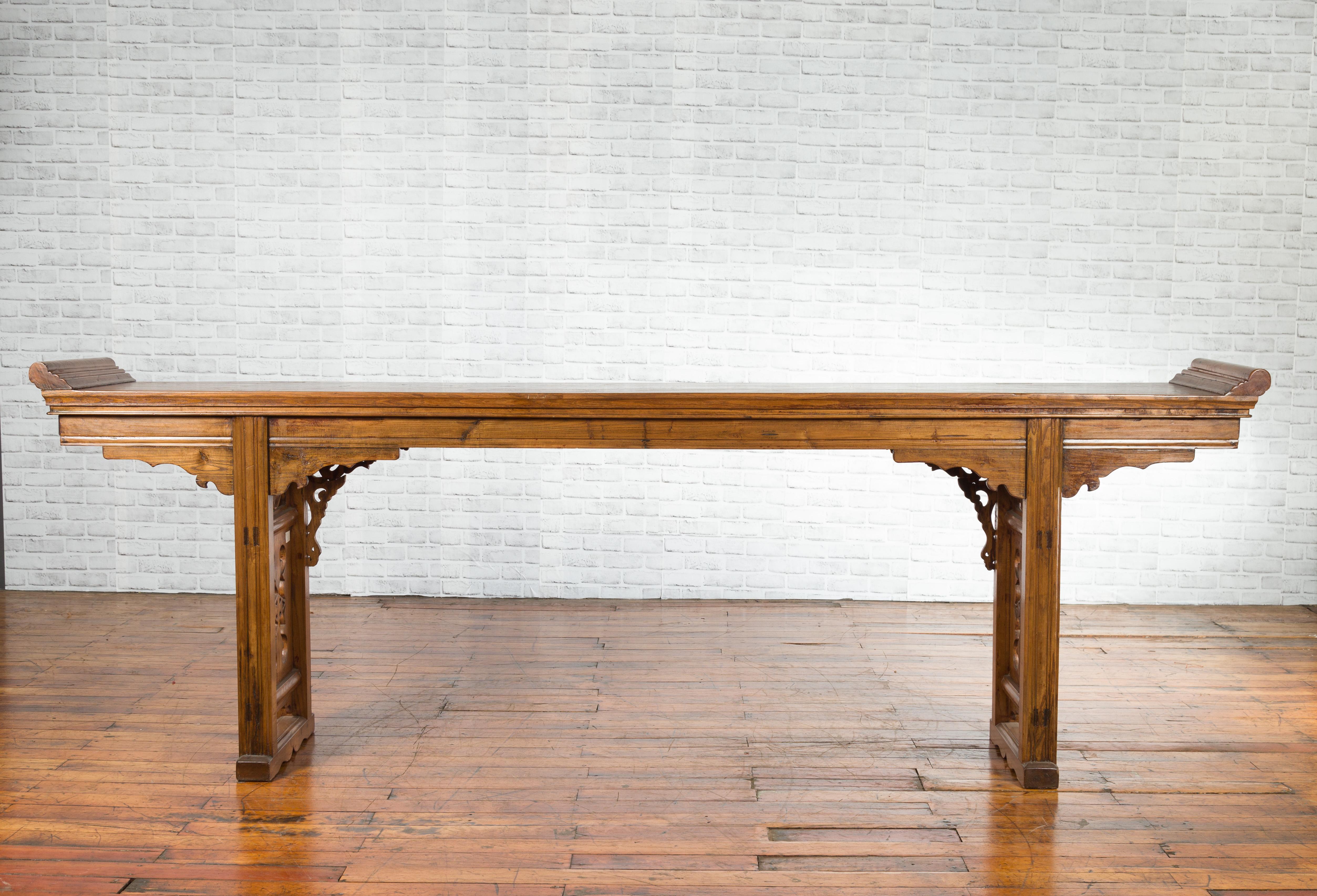 Chinese Shandong Province Early 20th Century Long Elm Altar Console Table 11