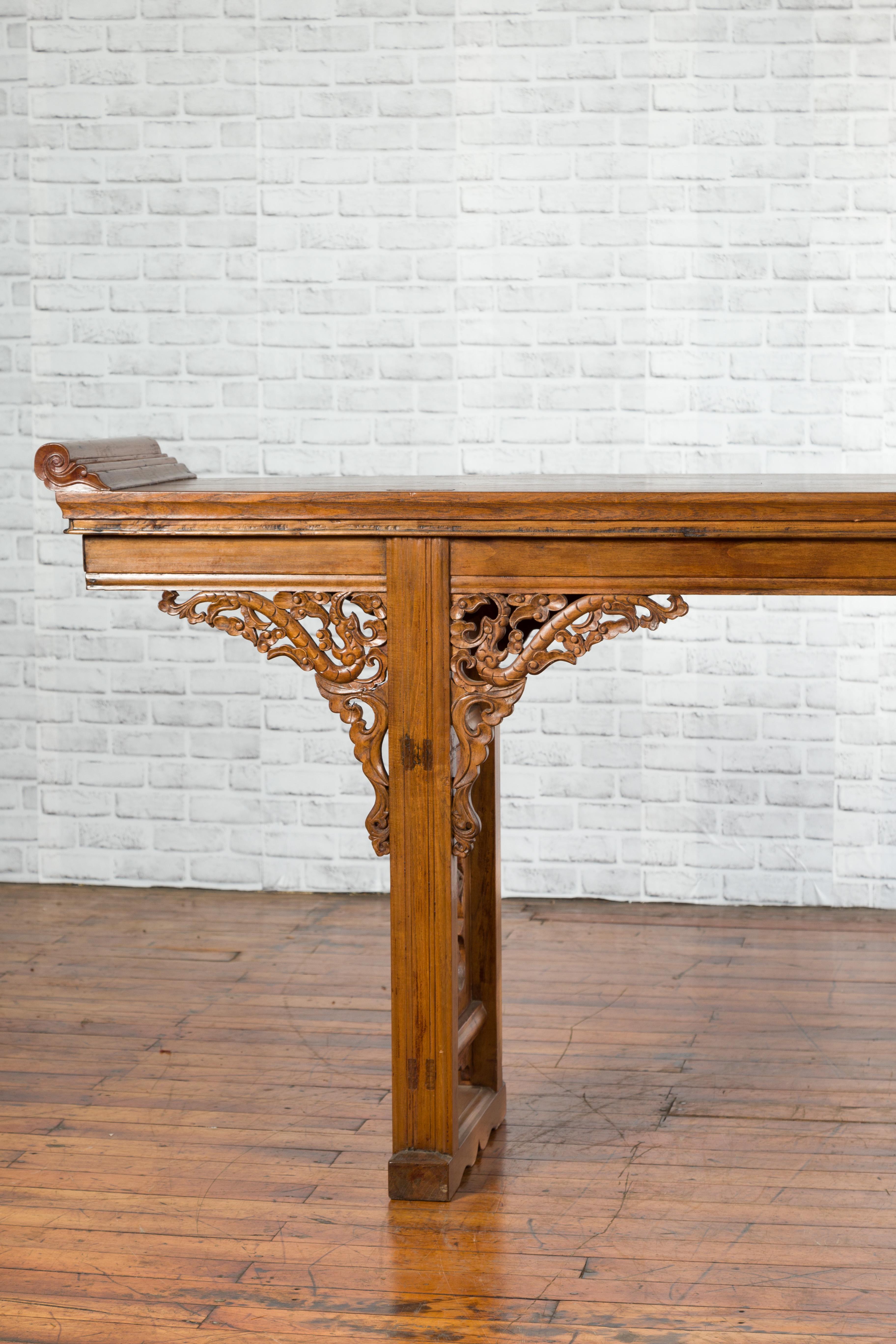 Chinese Shandong Province Early 20th Century Long Elm Altar Console Table 1