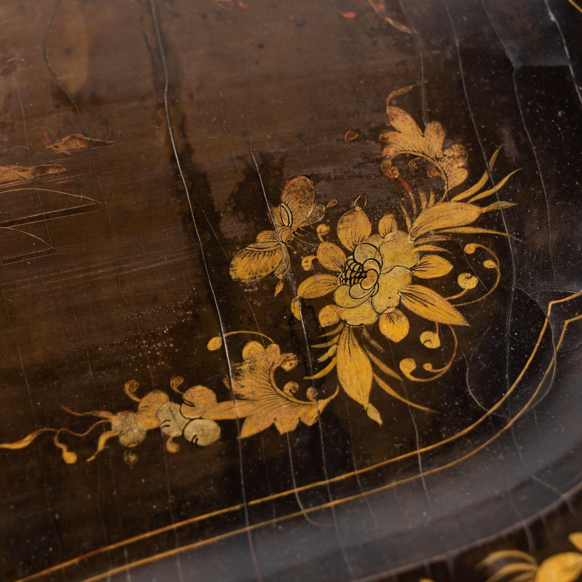 Wood Chinese shaped black lacquer tray with gilt decoration, c. 1825 For Sale