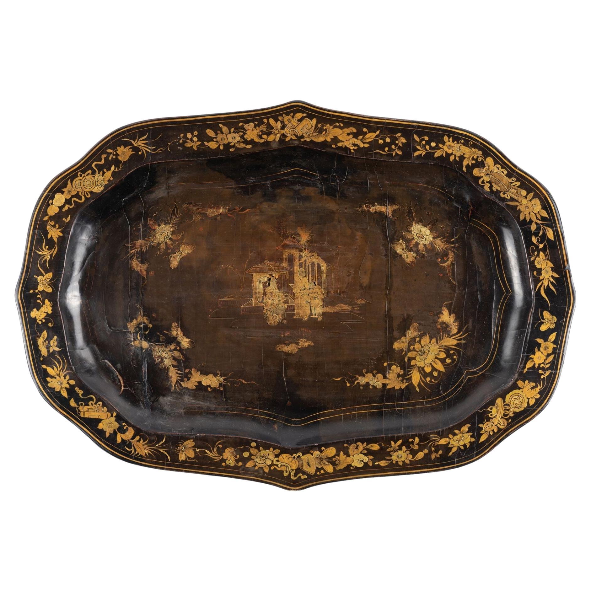 Chinese shaped black lacquer tray with gilt decoration, c. 1825 For Sale