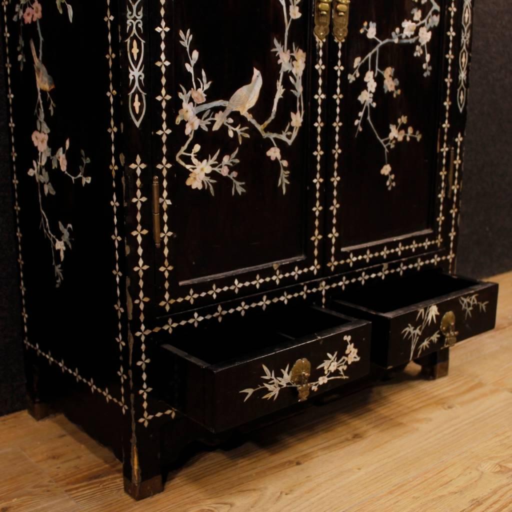 Chinese Sideboard in Lacquered and Painted Wood from 20th Century 7