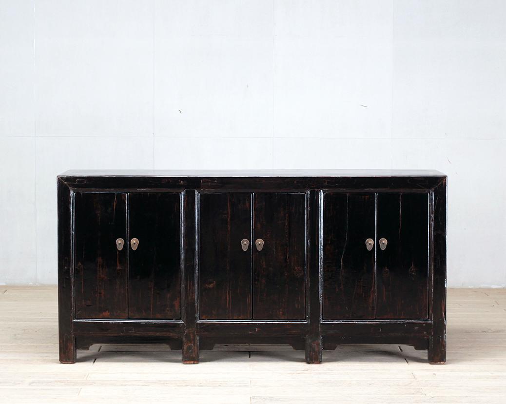 Chinese Sideboard with Six Doors and Restoration 1