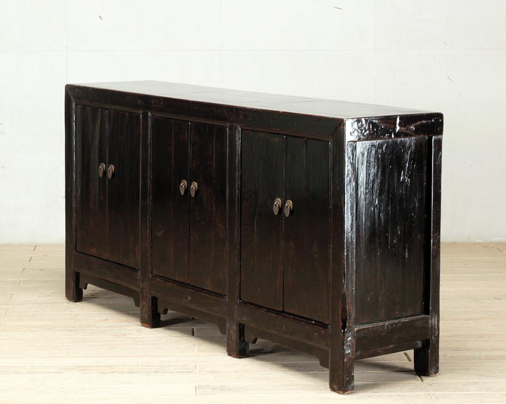 Chinese Sideboard with Six Doors and Restoration 4