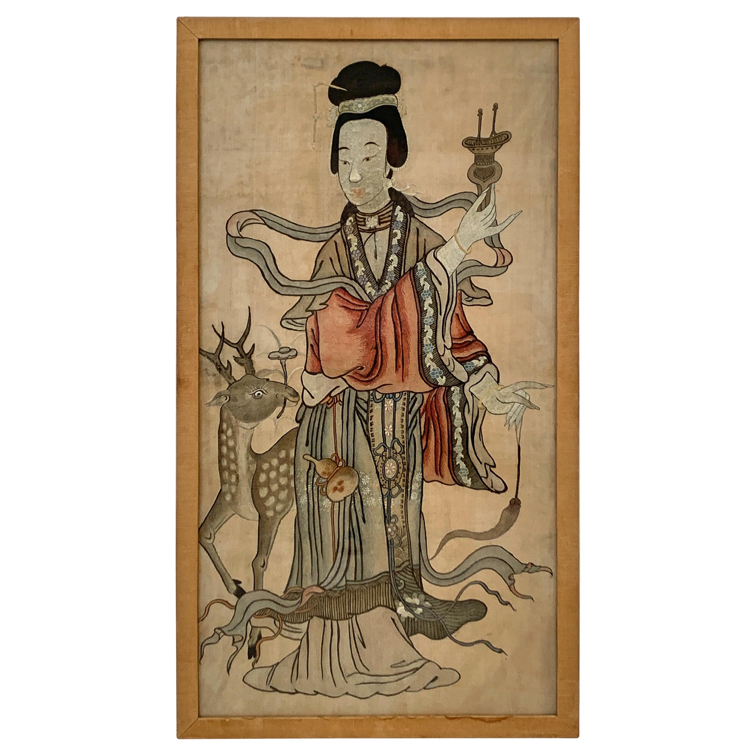 Chinesisches besticktes Seidenpaneel mit einer unsterblichen weiblichen Figur, Qing-Dynastie, 19. Jahrhundert