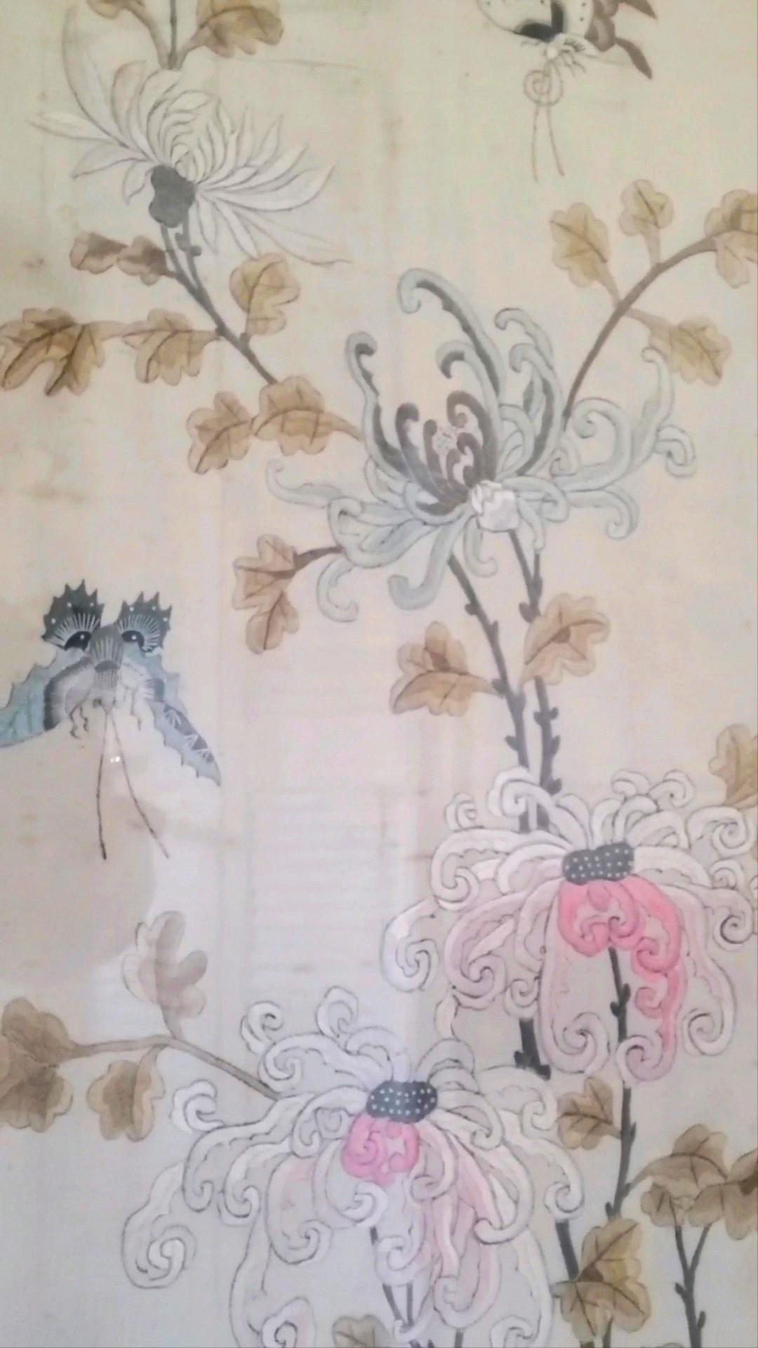 Chinese Silk Embroidered Screen or Room Divider Believed to Be Late Qing Dynasty For Sale 7