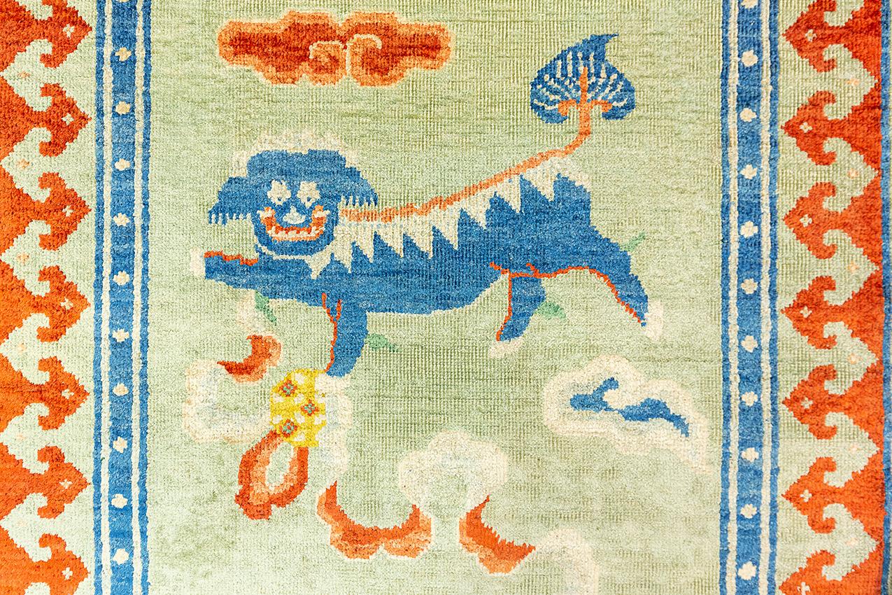 20th Century Chinese Silk Rug Foo Dog Design, 1900-1920