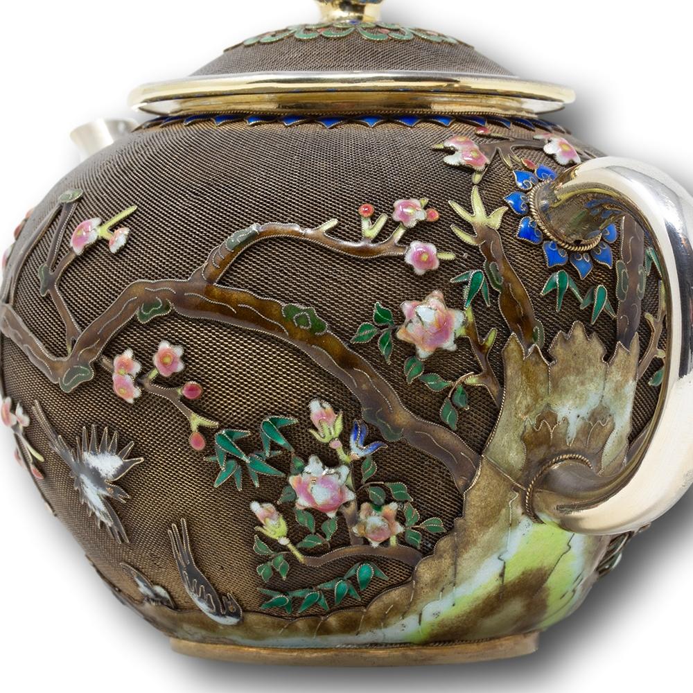 Tetera china de plata y esmalte en venta 4