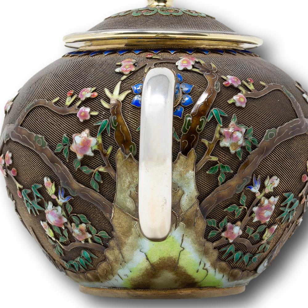Tetera china de plata y esmalte en venta 5