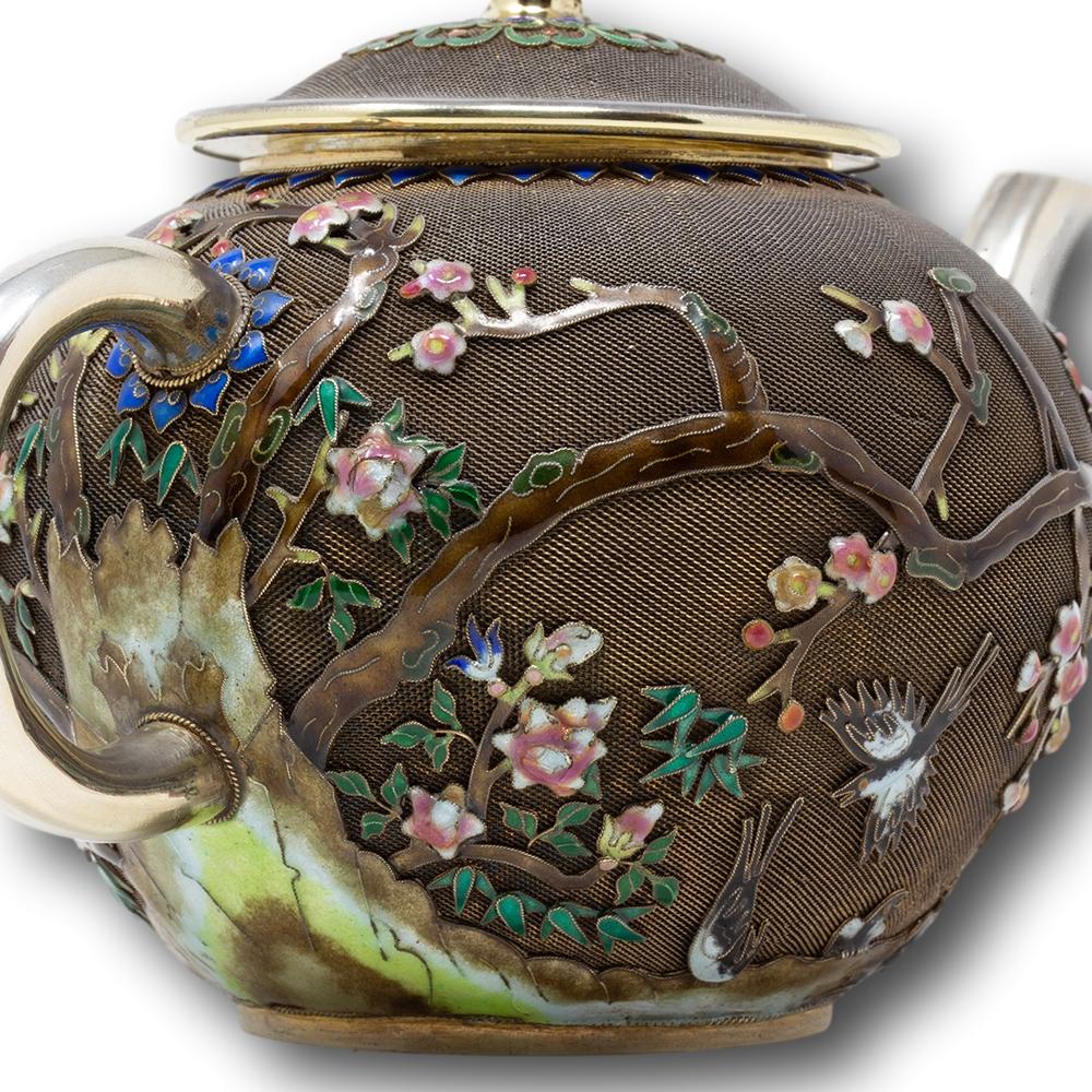 Tetera china de plata y esmalte en venta 6