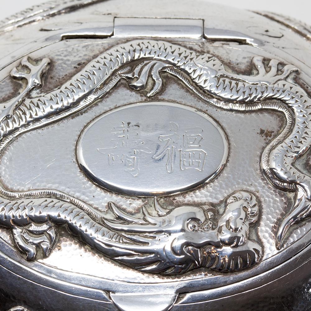 Chinesische Silber Drachen Schnupftabakdose Hung Chong im Angebot 11