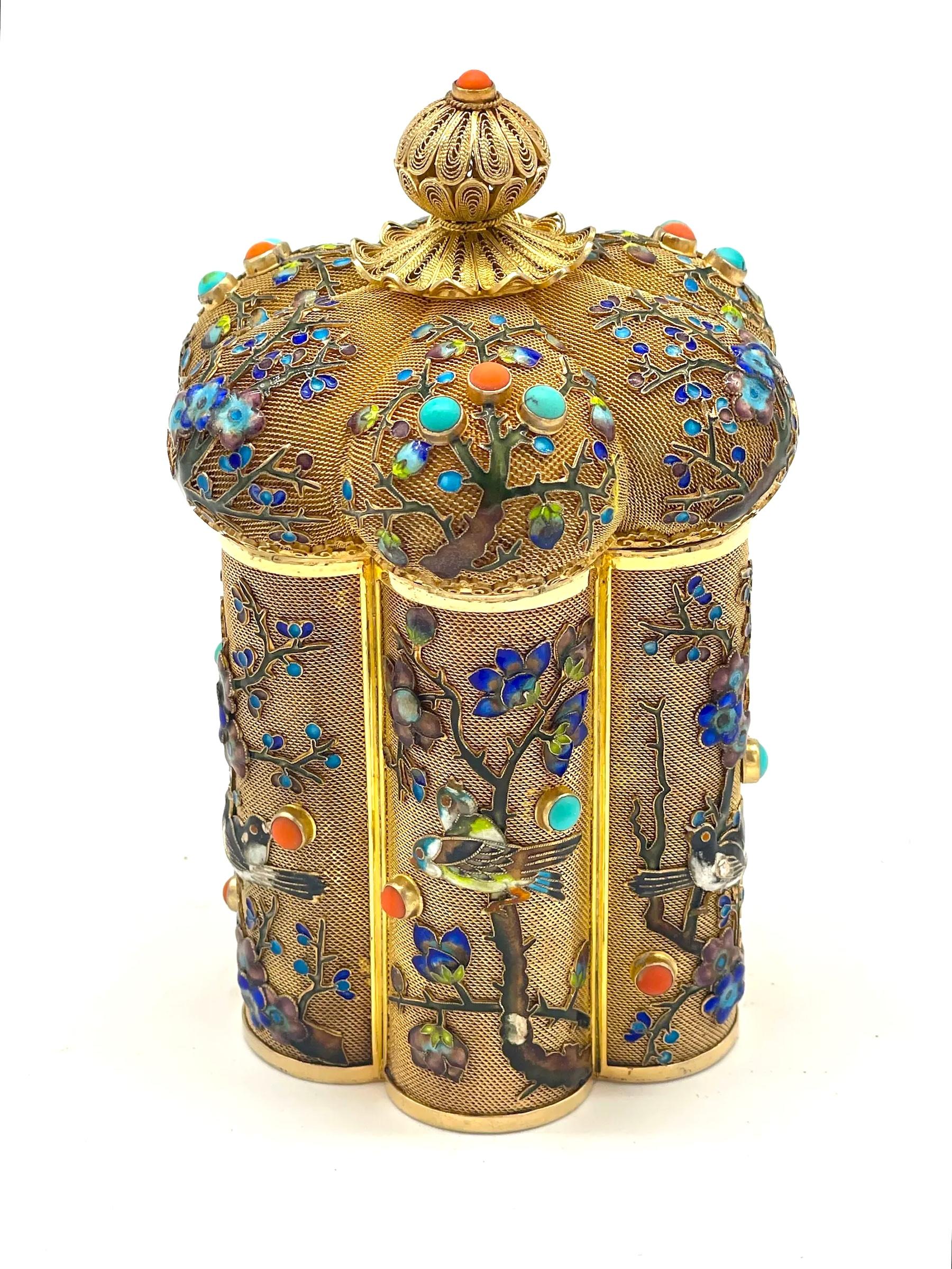 Chinese Silver Filagree Gold Washed and Enamel Bird Motif and Coral Pagoda Box
China, circa 1900s, stamped 'Silver'

An exquisite Chinese Silver Filigree Gold Washed and Enamel Bird Motif and Coral Pagoda Box, circa the early 1900s. Executed with