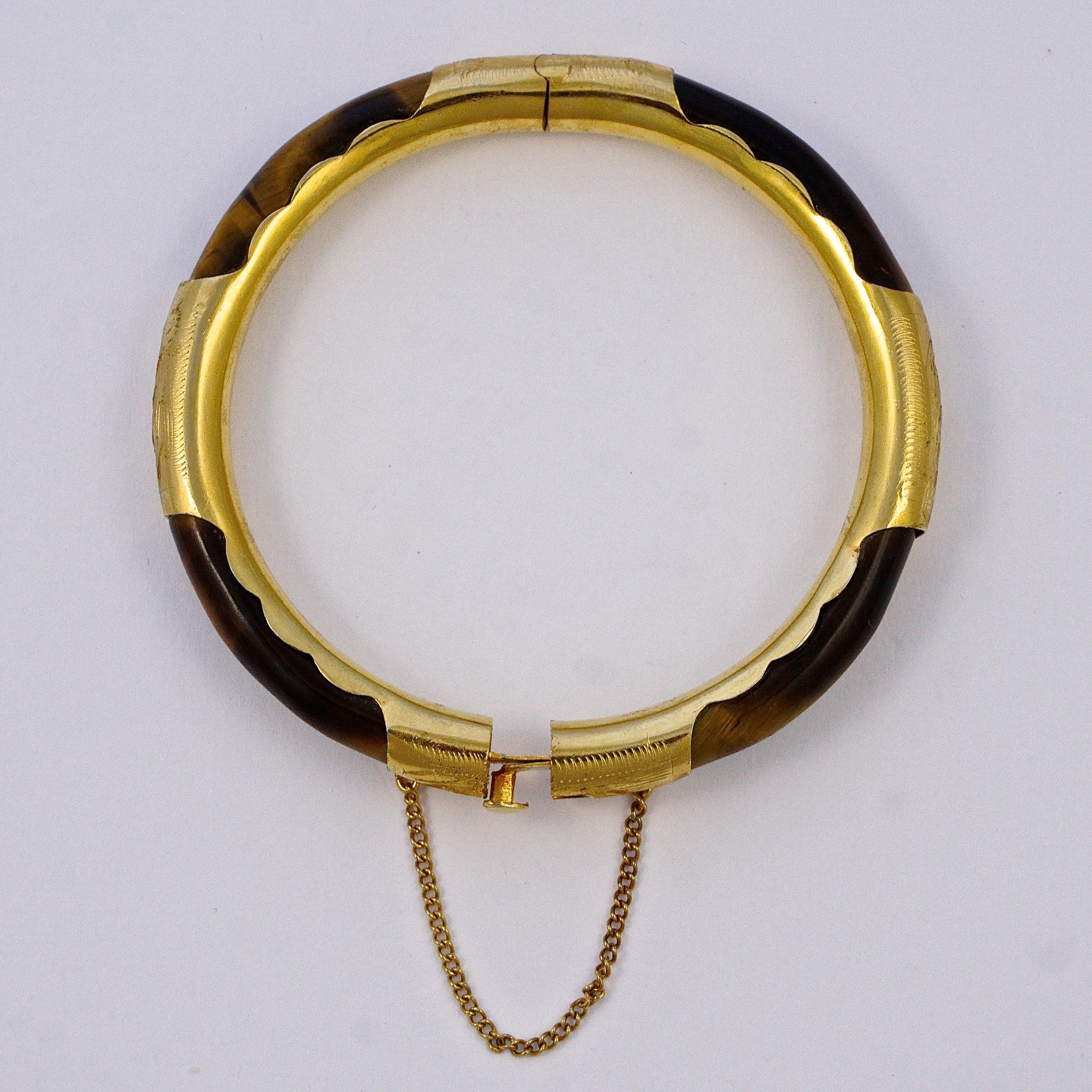 Chinese Silver Gilt and Tigers Eye Bangle Bracelet with a Safety Chain In Good Condition In London, GB