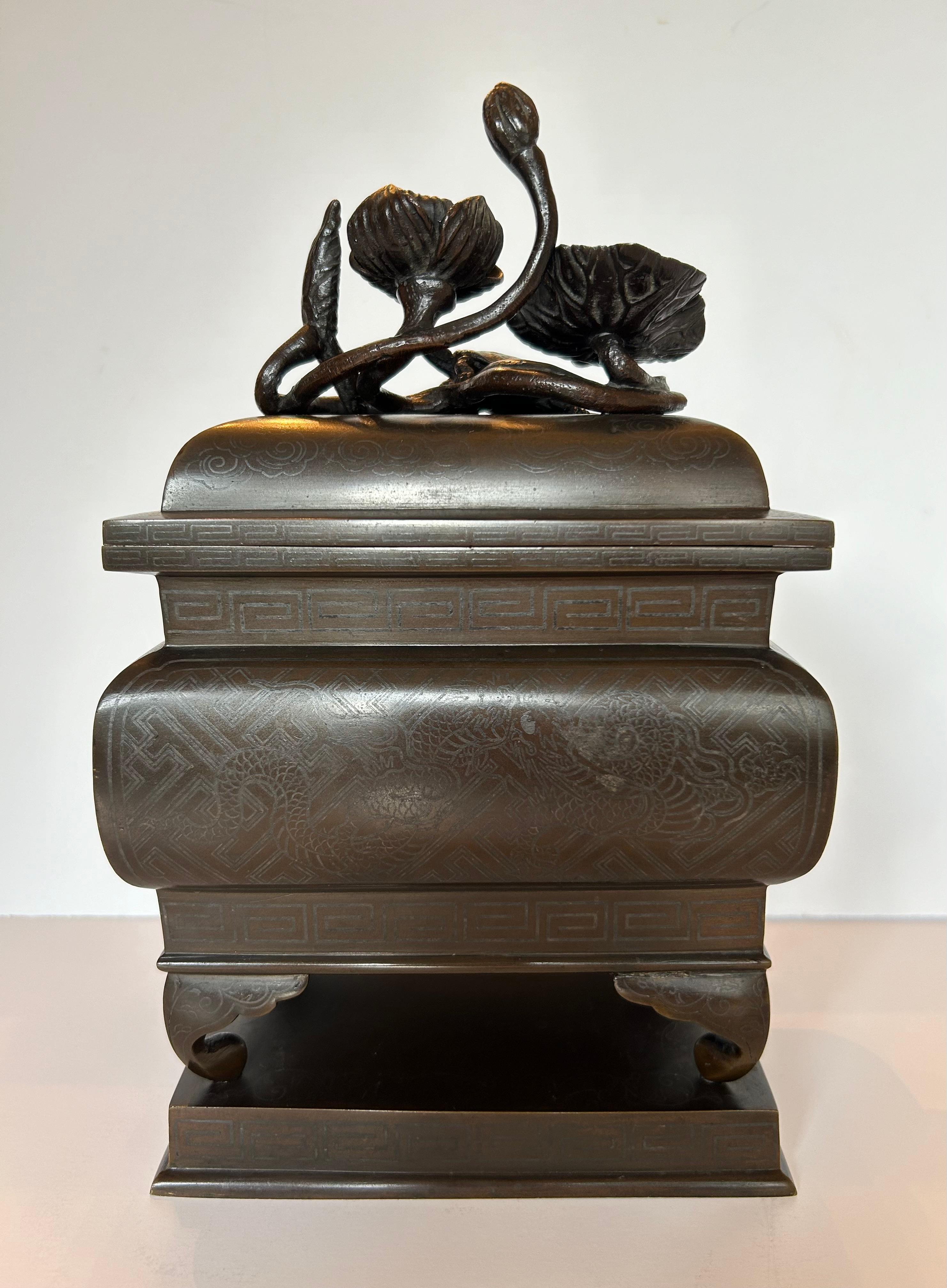 Japanese Silver Inlaid Bronze Incense Burner, 19th Century For Sale 3
