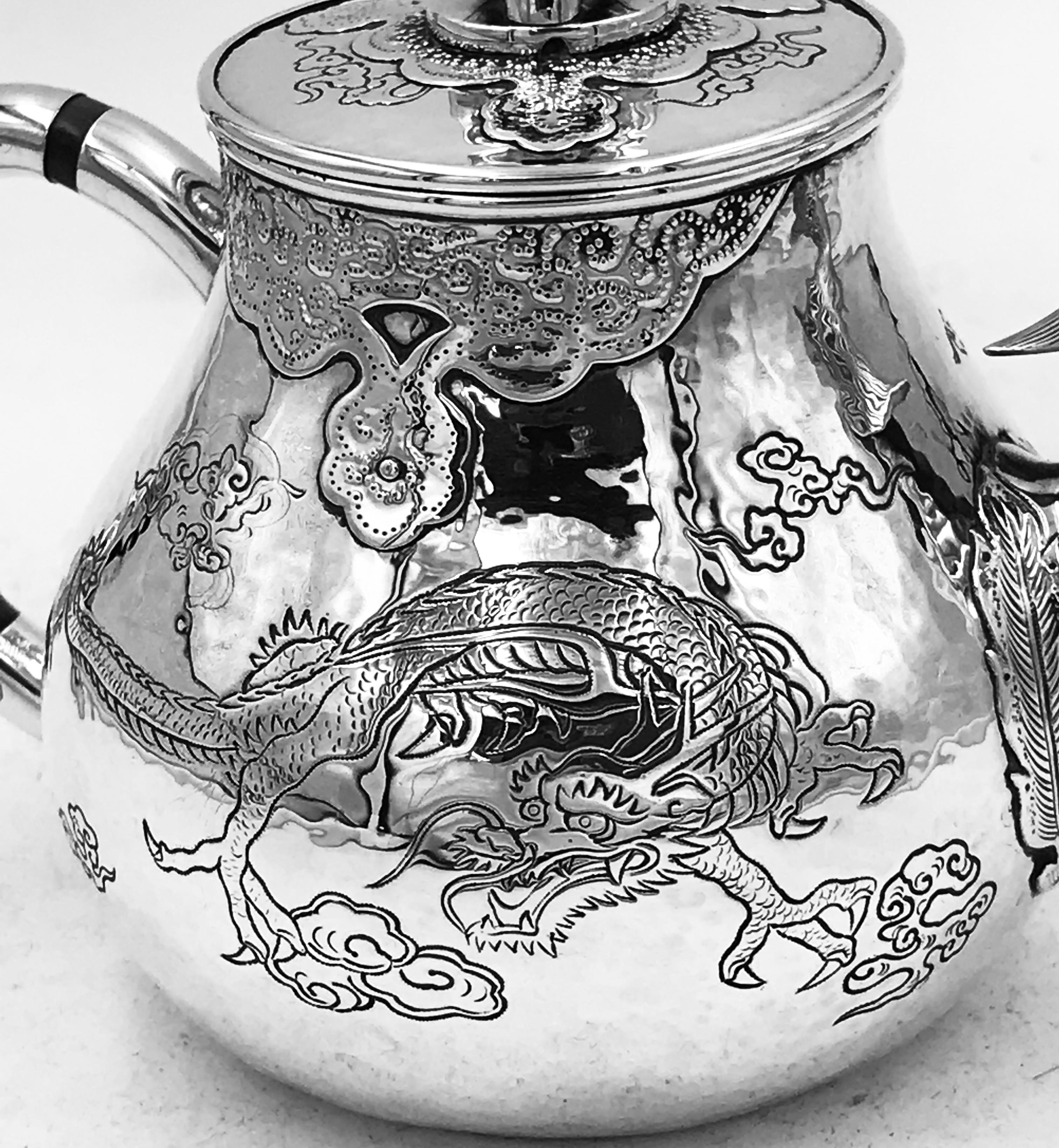 Chinese Silver Teapot In Good Condition In London, GB