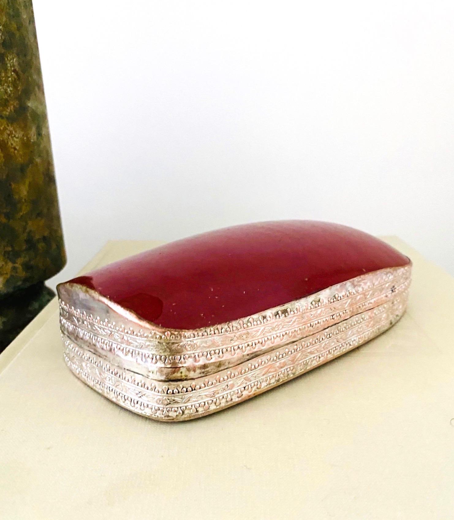 Silver Trinket Box with Antique Oxblood Porcelain Inset, Chinese circa 1945 3