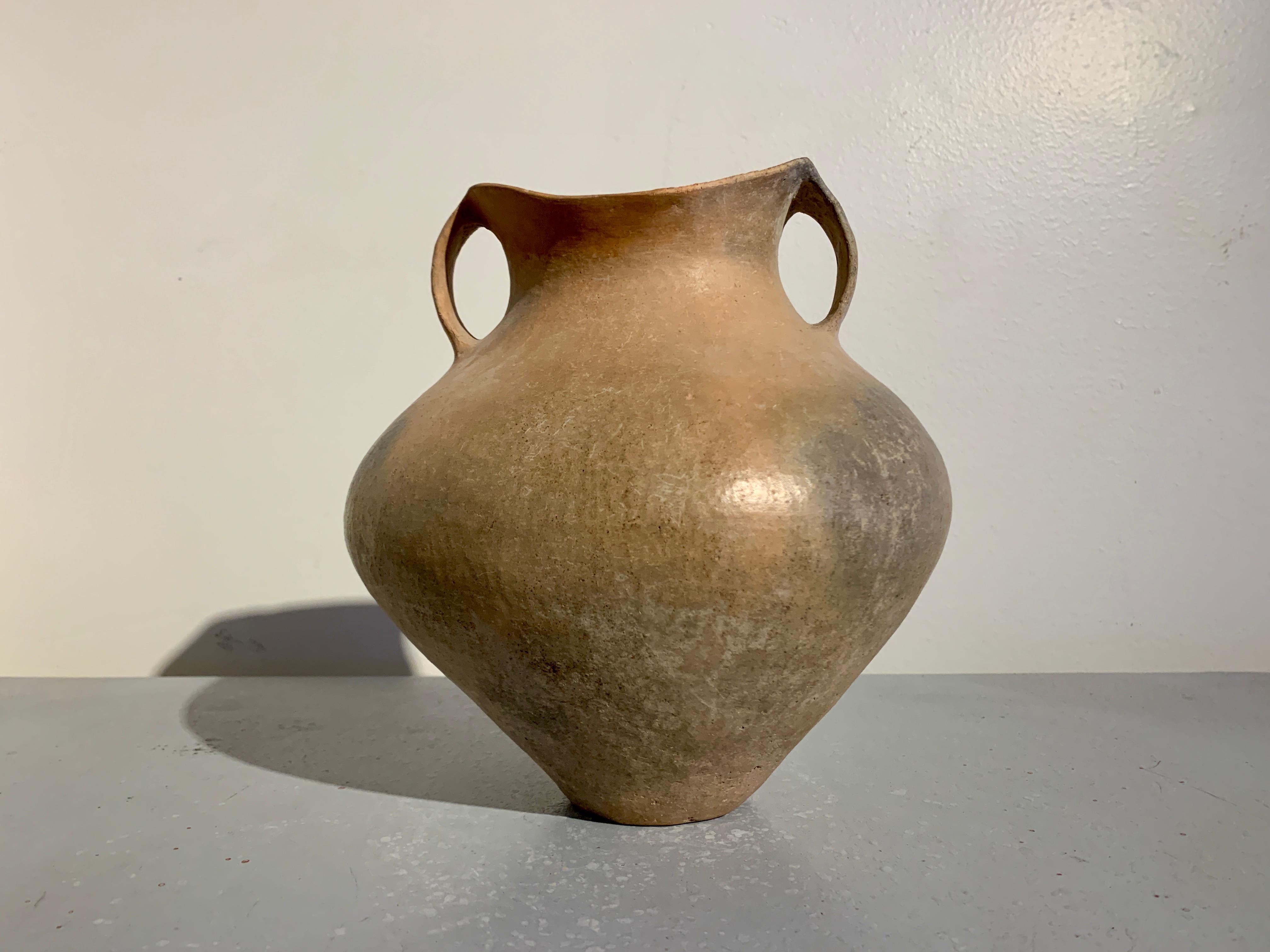 Chinese Siwa Culture Burnished Pottery Jar, 1500 - 1100 BC, China  In Good Condition For Sale In Austin, TX