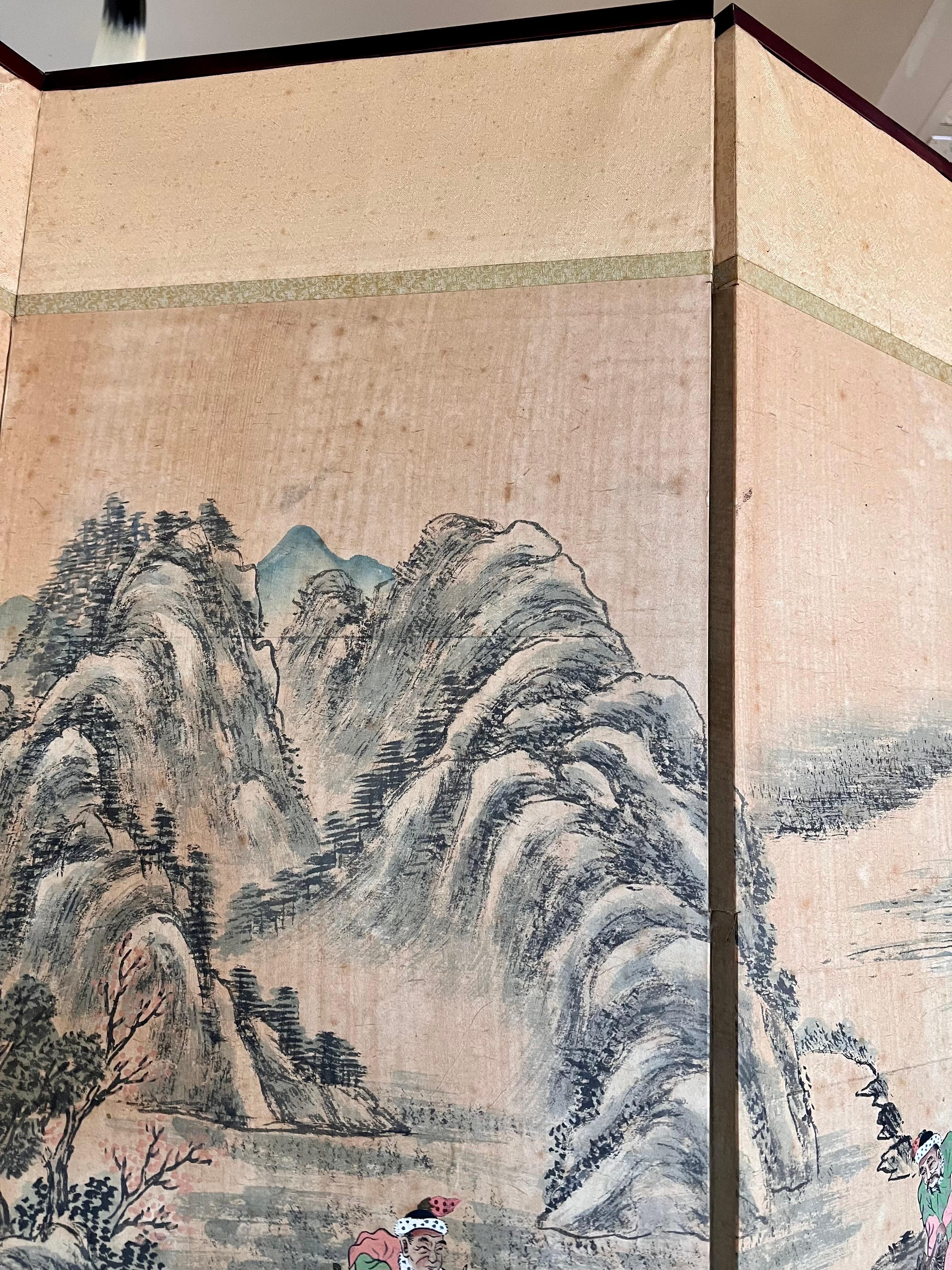 Chinois Paravent pliant chinois à six panneaux peint à la main, séparateur de pièce en vente