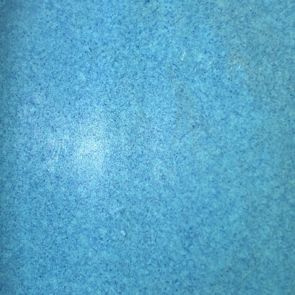Bol à glaçure « bleu ciel » chinois, de forme simple avec glaçure tachetée profonde en vente 3