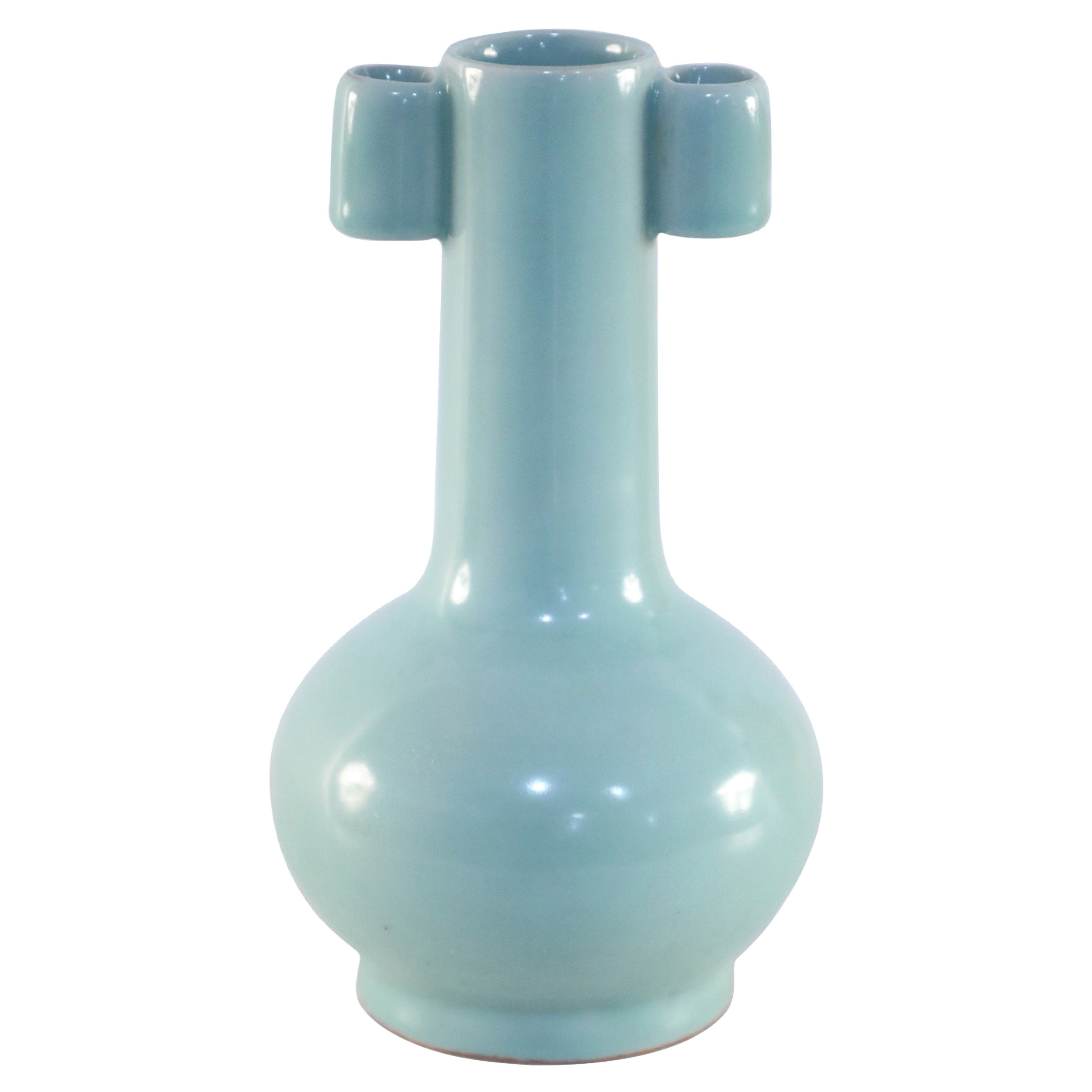Vase chinois en porcelaine à gourde bleu ciel