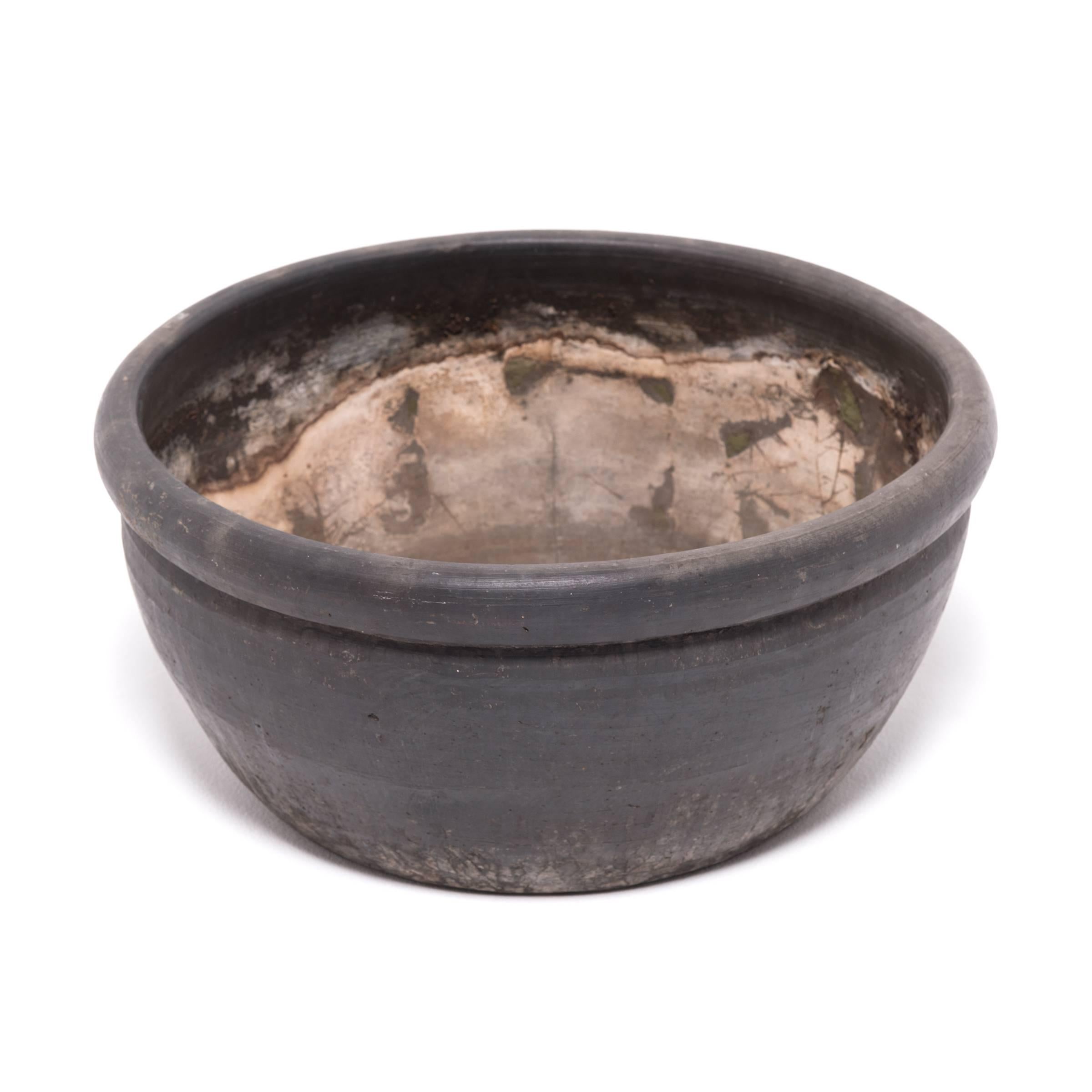 Qing Chinese Smoky Black Clay Basin, circa 1900 For Sale