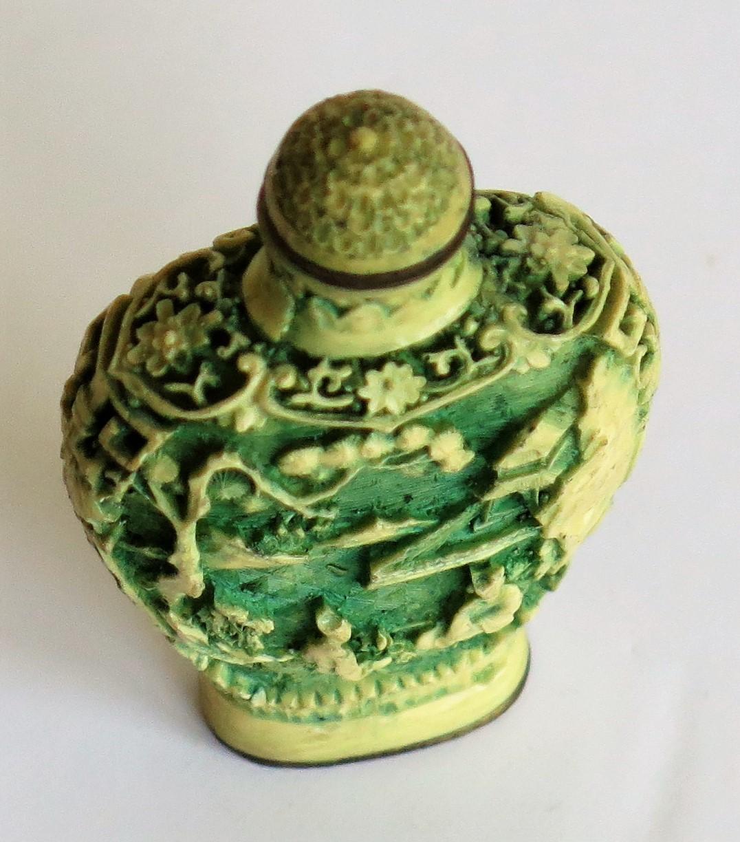 Chinese Snuff Bottle Deeply Carved with 4-Character Mark to Base, circa 1930 6