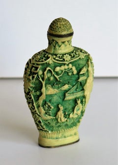 Chinese Snuff Bottle Deeply Carved with 4-Character Mark to Base, circa 1930
