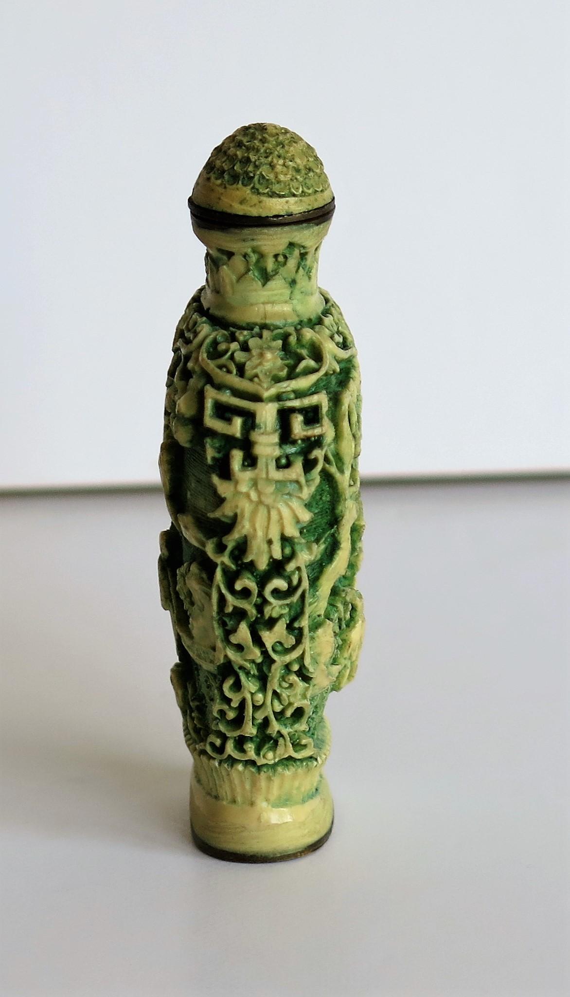 Hand-Carved Chinese Snuff Bottle Deeply Carved with 4-Character Mark to Base, circa 1930