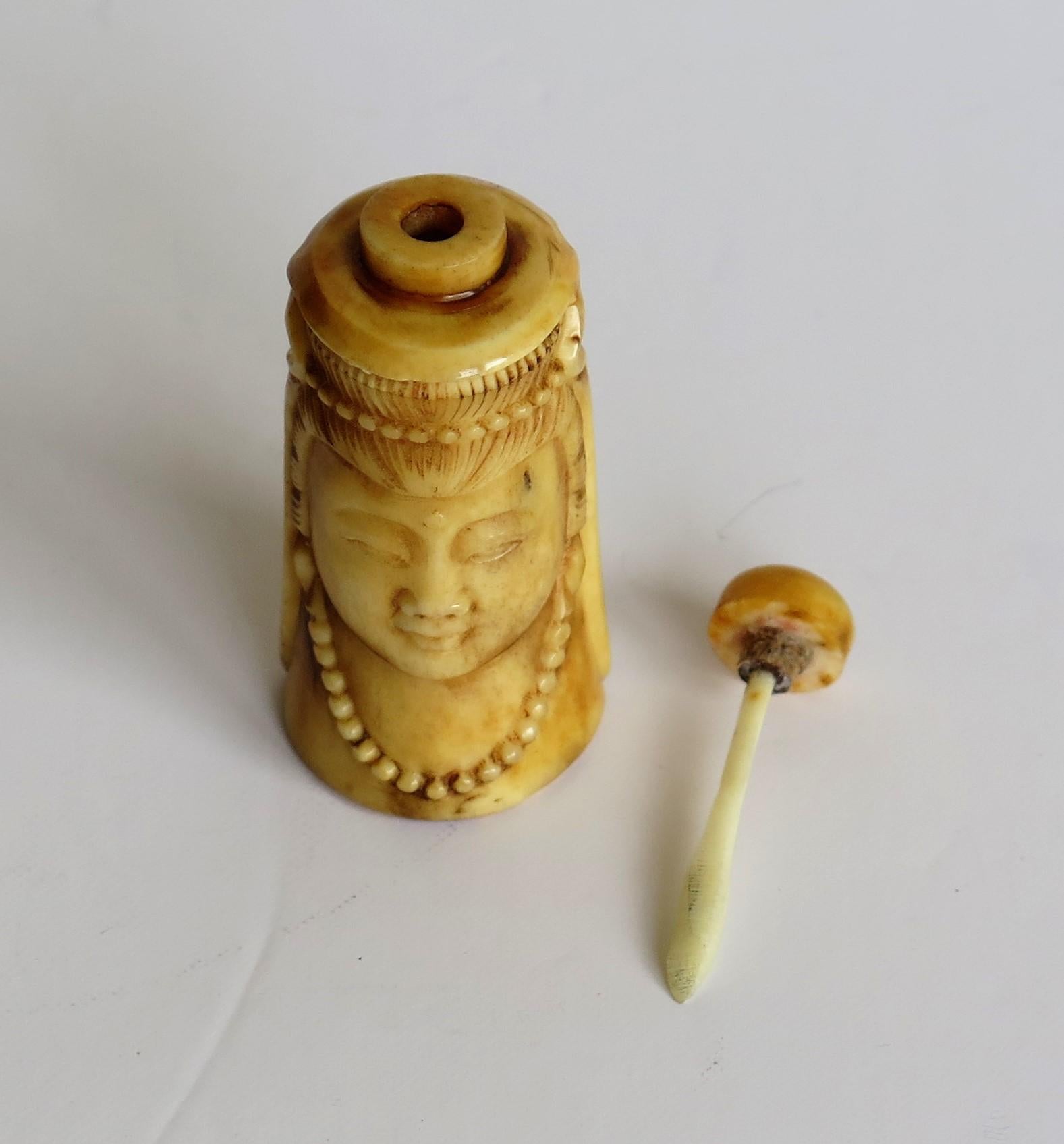 Chinese Snuff Bottle Guanyin Buddhist Deity Hand Carved Bovine Bone, circa 1930s 6
