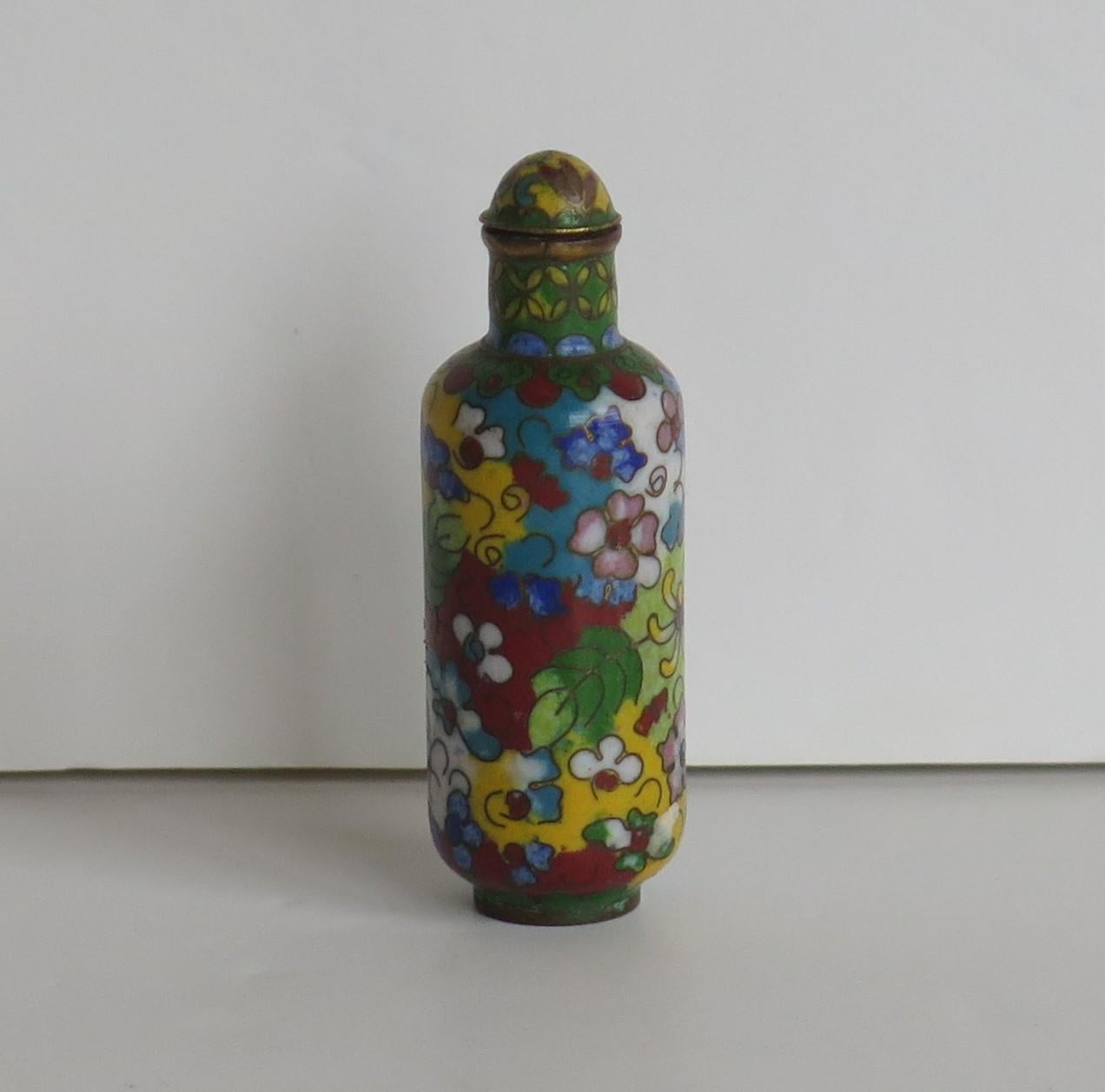 19th Century Chinese Snuff Bottle Hand Enameled Cloisonne 100 Flowers Decoration, 19thC Qing