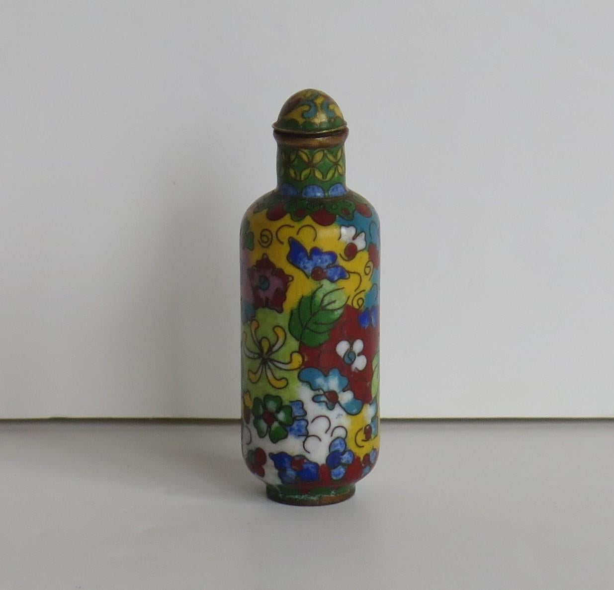 Chinese Snuff Bottle Hand Enameled Cloisonne 100 Flowers Decoration, 19thC Qing 1