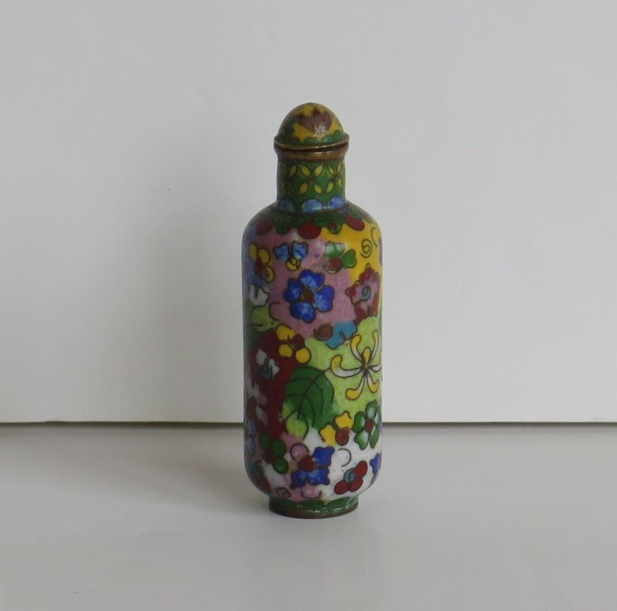 Chinese Snuff Bottle Hand Enameled Cloisonne 100 Flowers Decoration, 19thC Qing 2