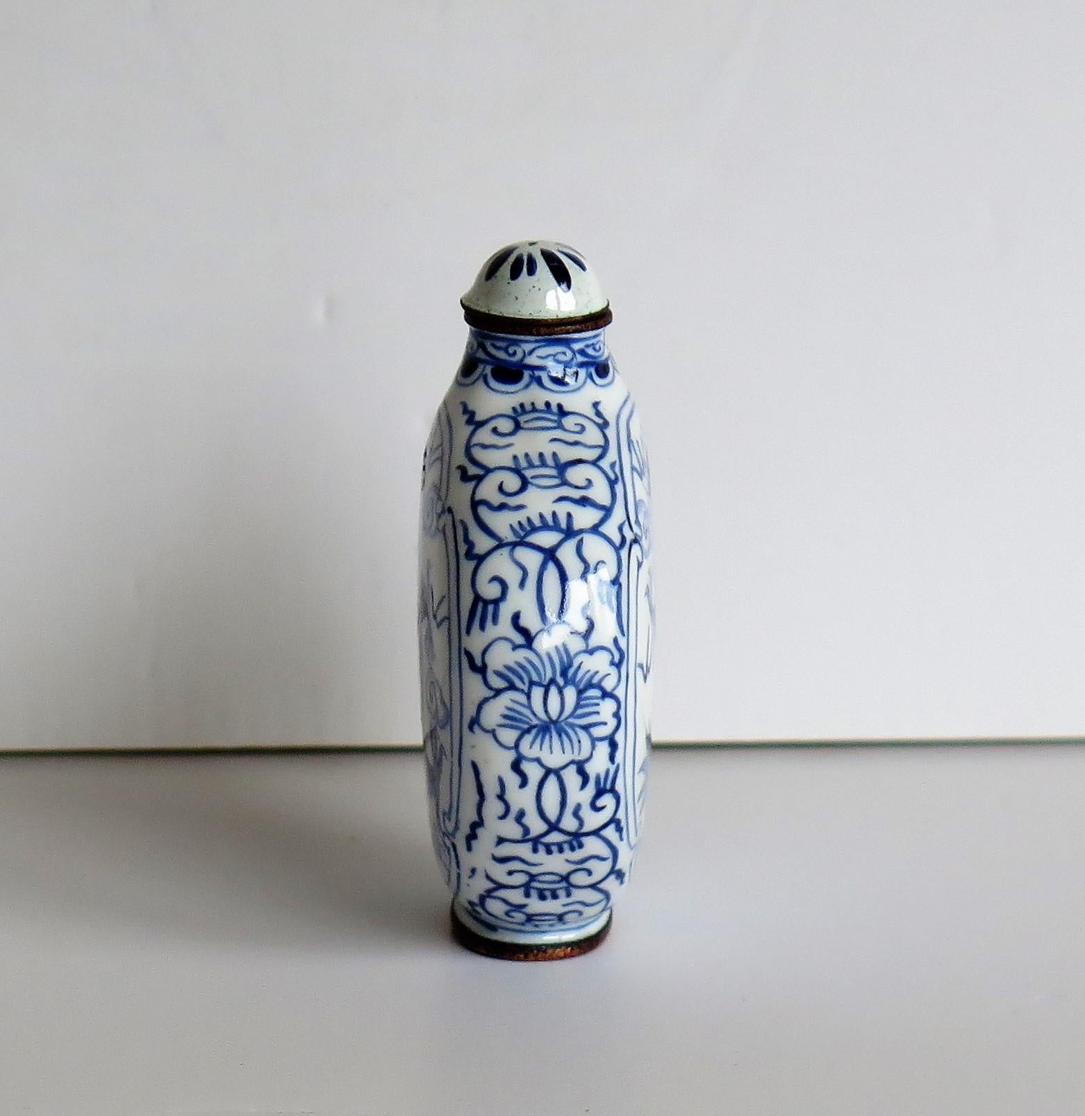 Chinese Snuff Bottle Hand Enamelled Blue and White Dragon on Copper, circa 1940s 1