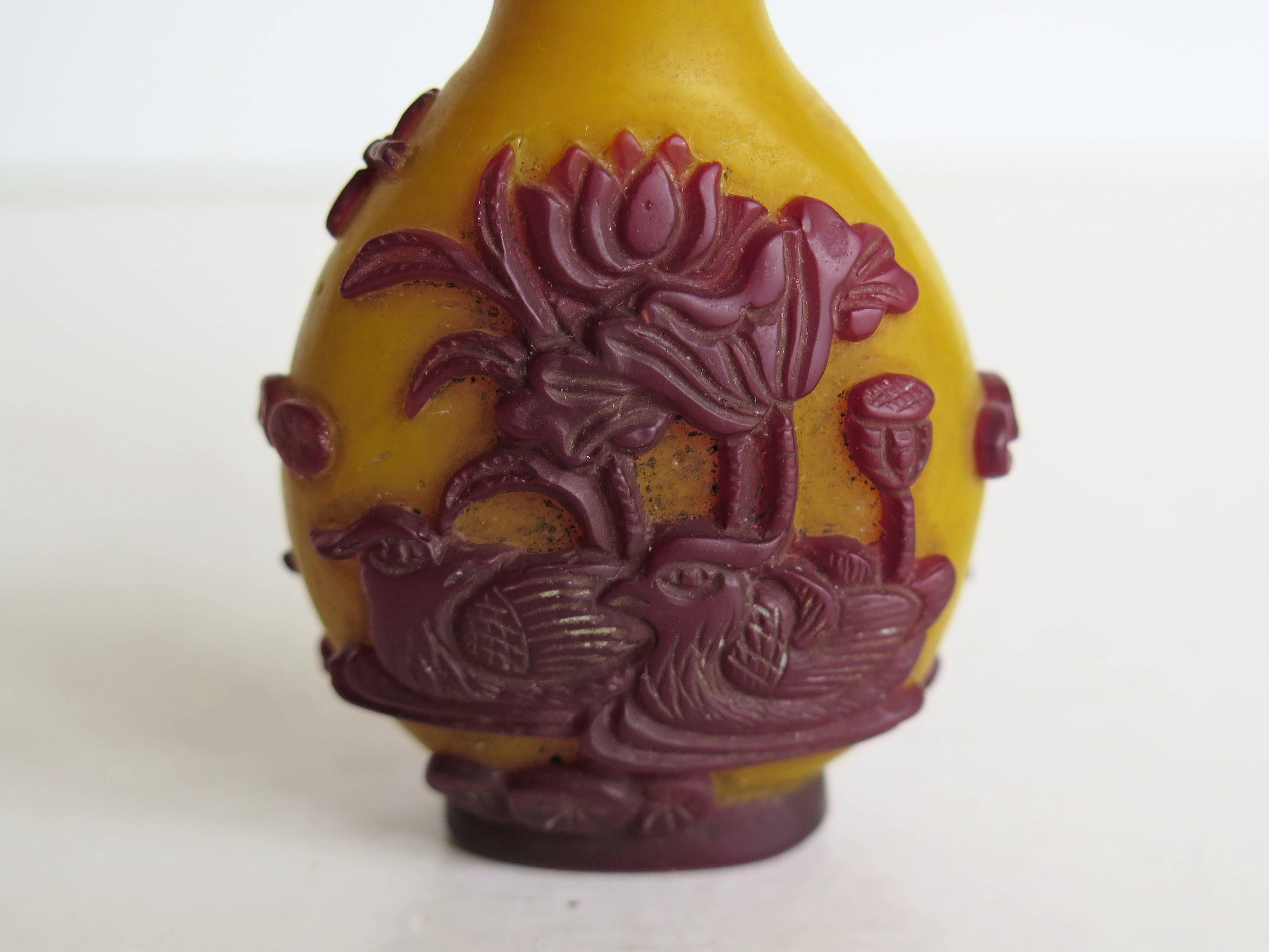 20th Century Chinese Snuff Bottle in Cameo or Overlay Glass, Circa 1920