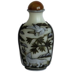 Chinese Snuff Bottle Overlay Cameo Glass finely carved, Late Qing Circa 1900