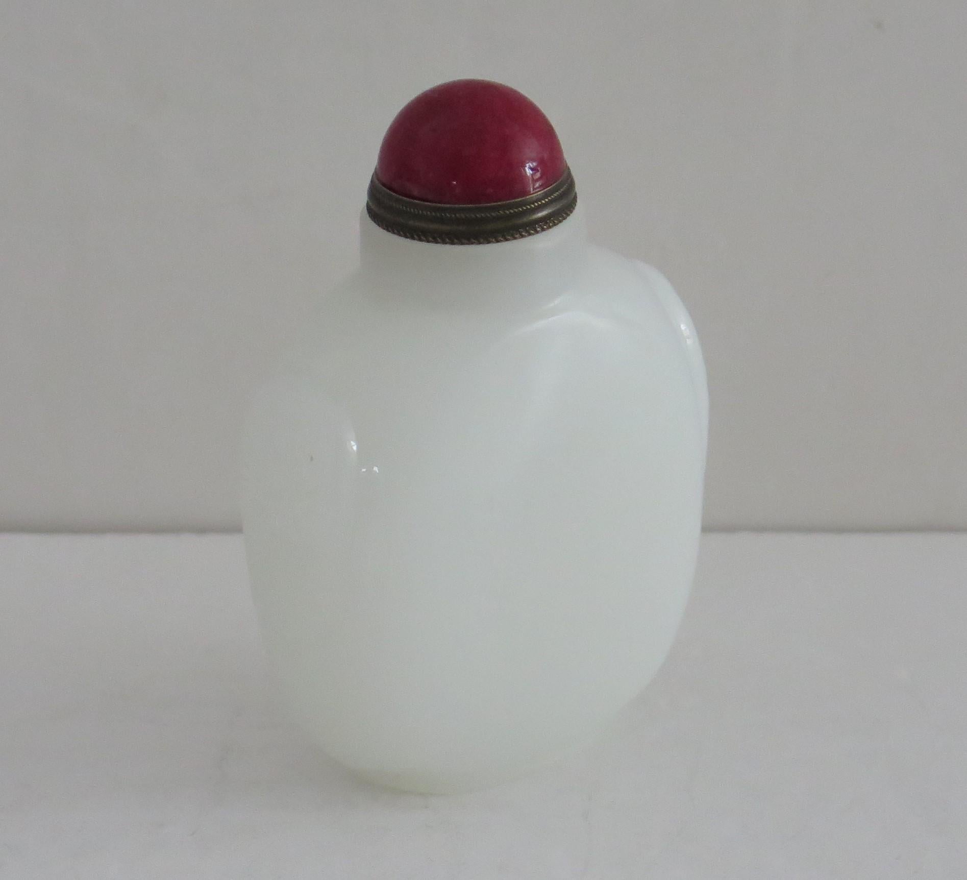 Chinese Snuff Bottle White Stone Hand Carved with Red Stone Spoon Top 2