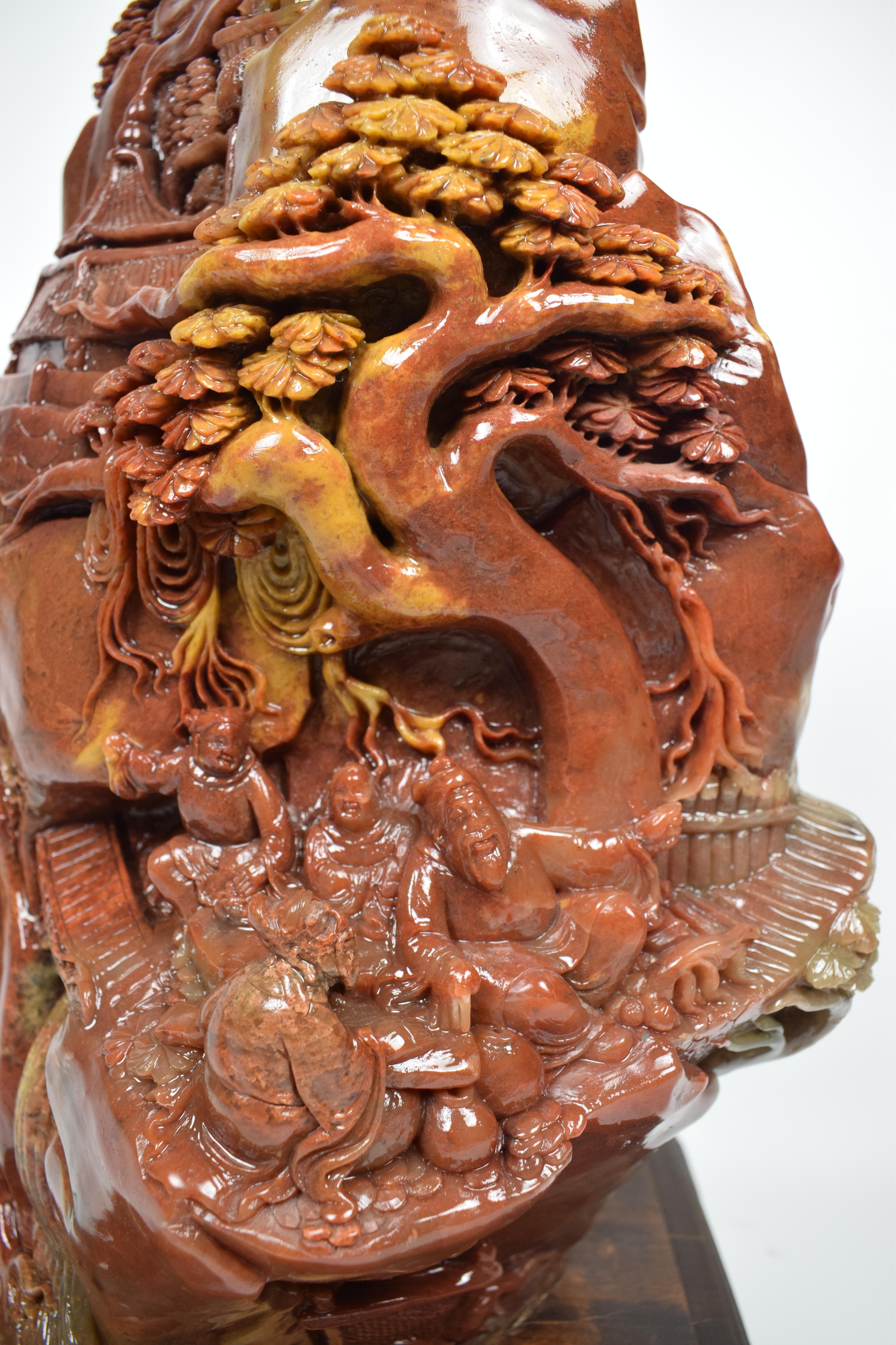 Sculpté à la main Sculpture chinoise d'une scène de village bouddhiste, milieu du 20e siècle en vente