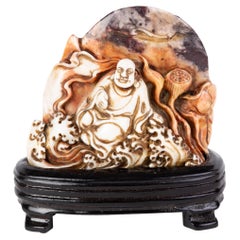 Sculpture de Bouddha bouddhiste du 19ème siècle en pierre de savon signée Qing