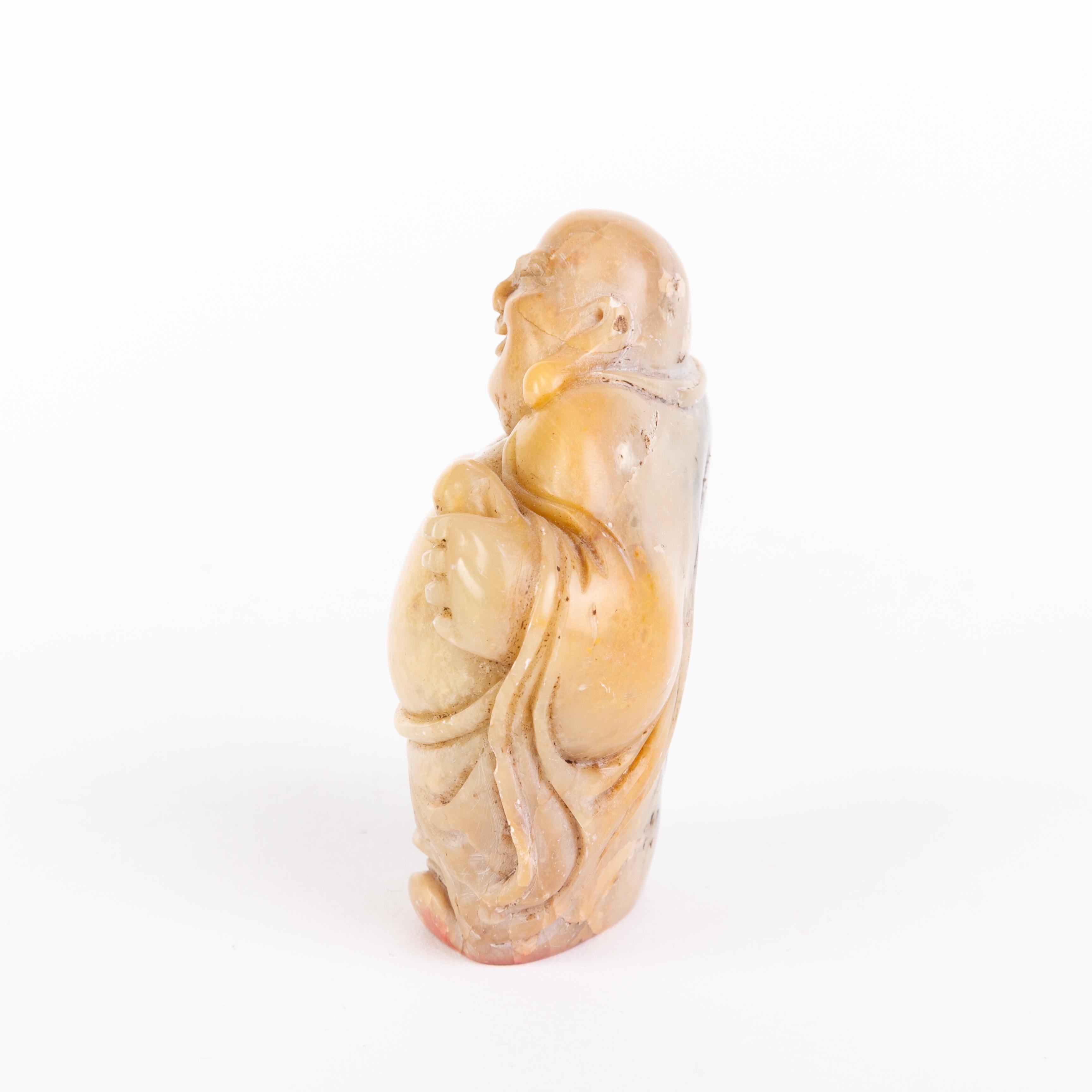 Chinese Soapstone Signed Buddha Carving Desk Seal Sculpture 19th Century Qing In Good Condition For Sale In Nottingham, GB