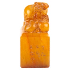 Chinesische Seifenstein-Schnitzerei-Schreibtisch-Siegel-Skulptur, signiert Ox, 19. Jahrhundert