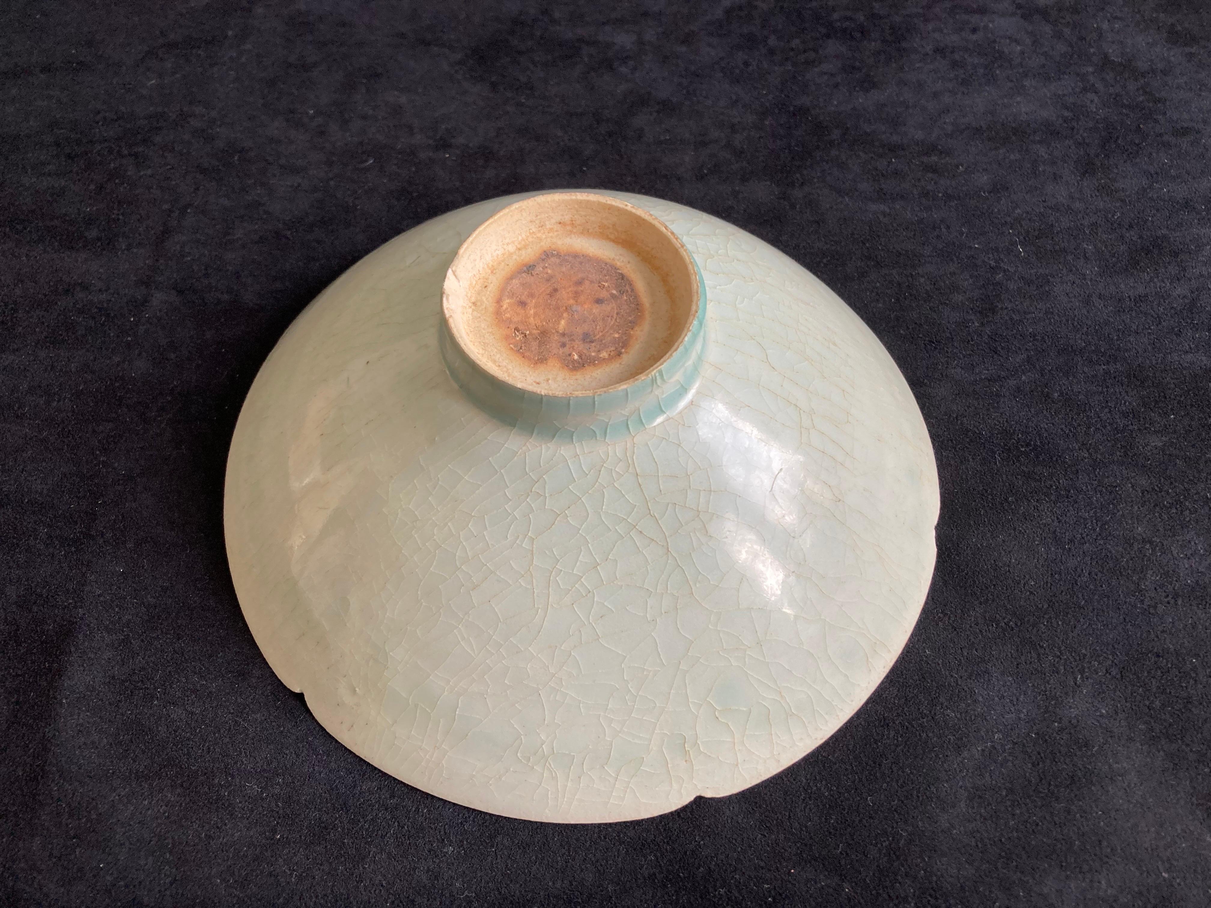 Chinese Song Period Celadon Glazed Bowl For Sale 6
