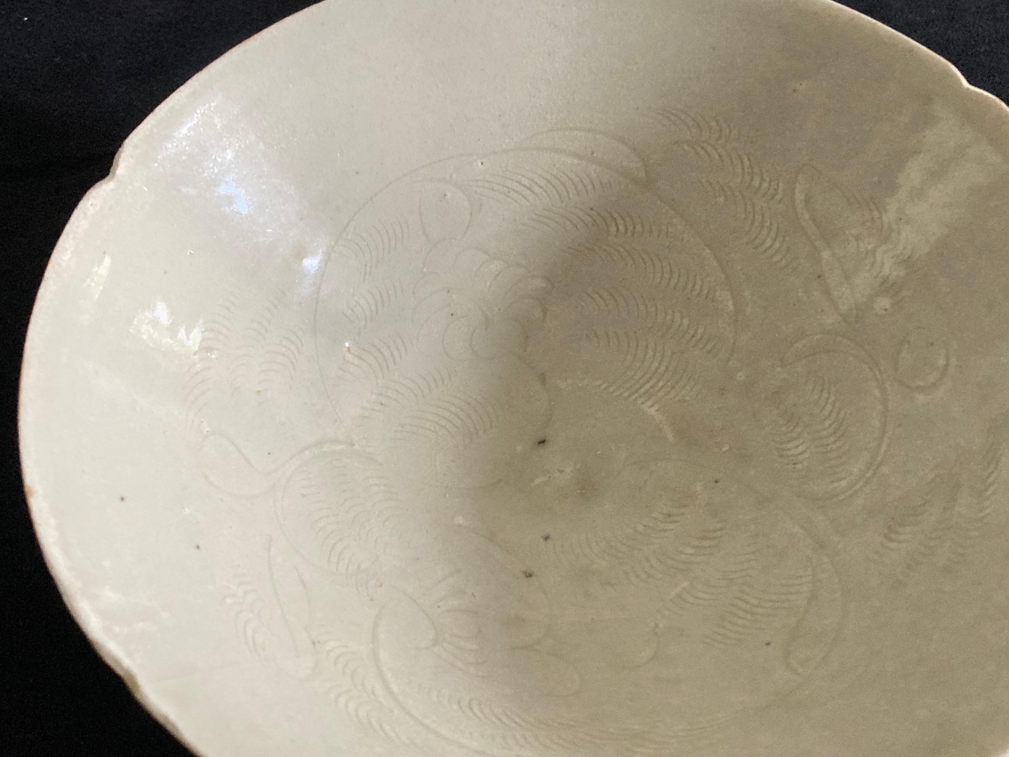 Chinese Song Period Celadon Glazed Bowl For Sale 6