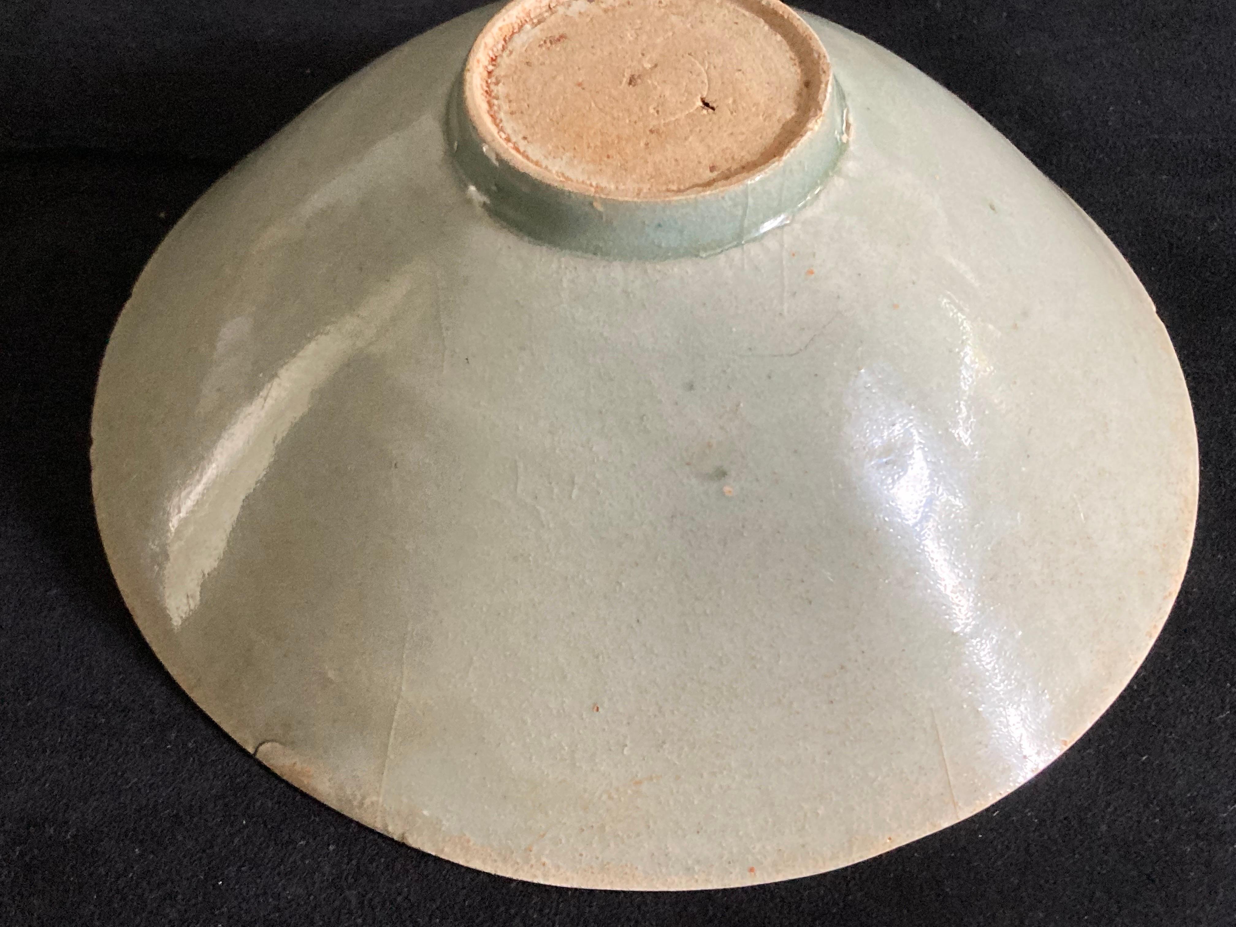 Chinese Song Period Celadon Glazed Bowl For Sale 10