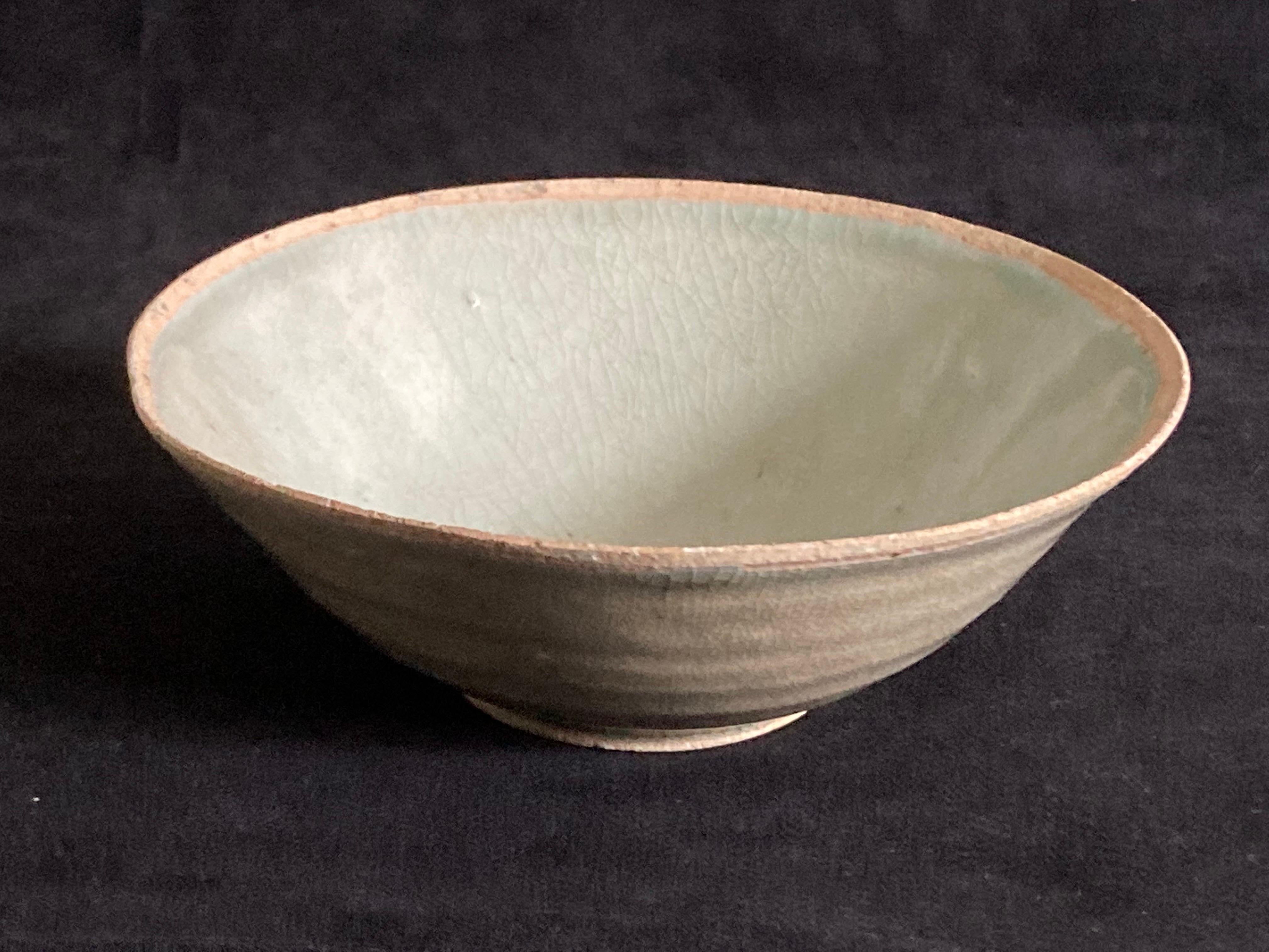 Chinese Song Period Celadon Glazed Bowl For Sale 12