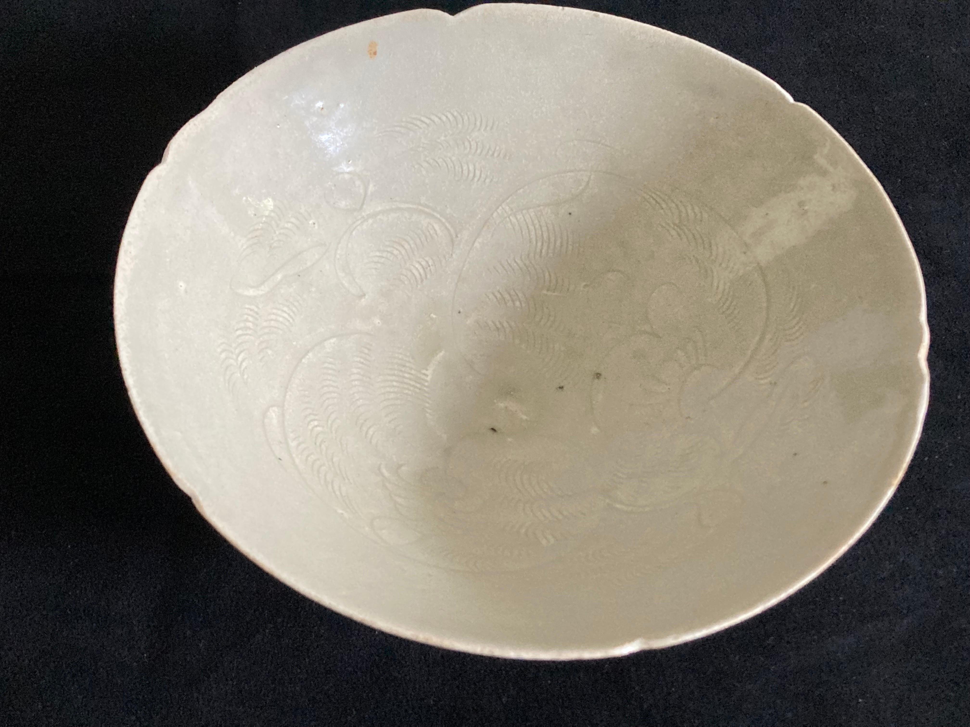 18th Century and Earlier Chinese Song Period Celadon Glazed Bowl For Sale