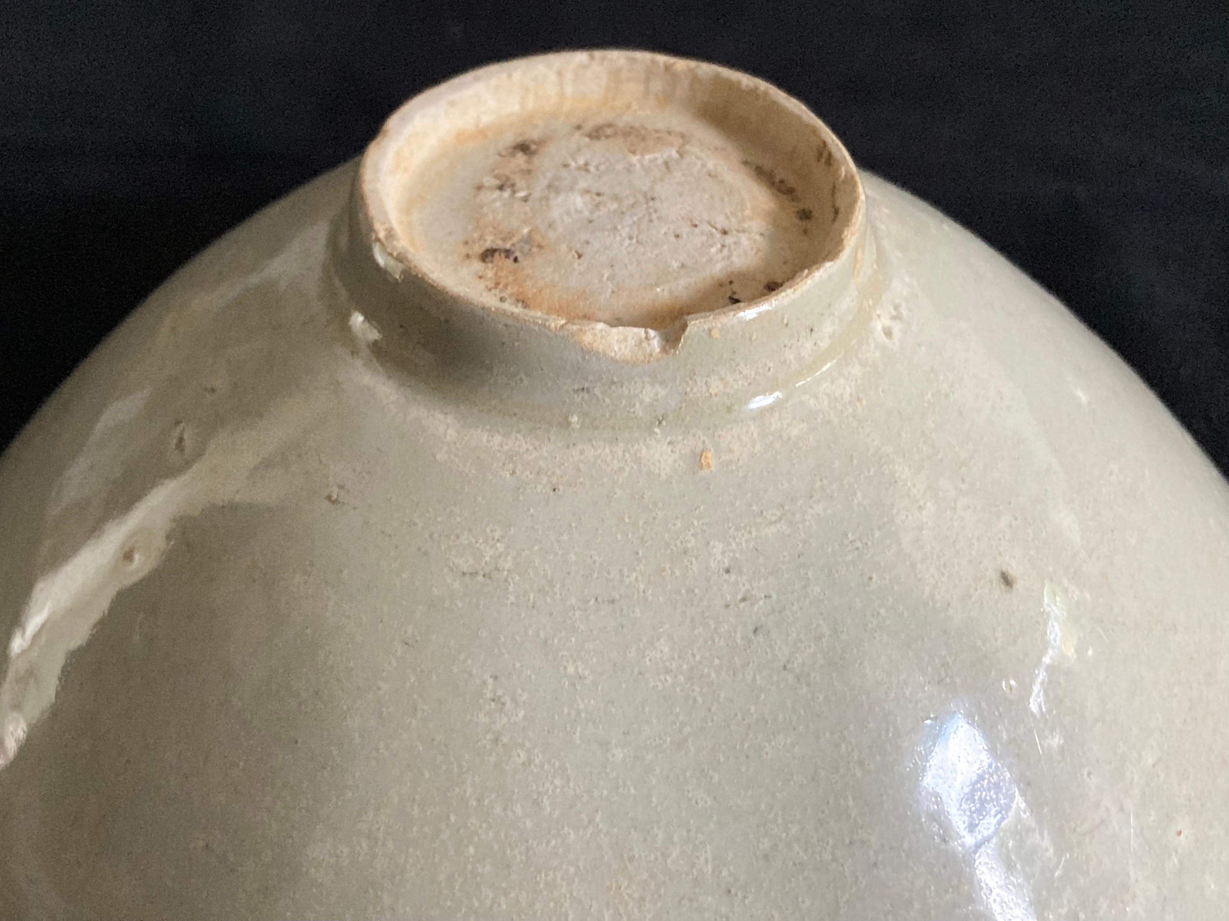 Chinese Song Period Celadon Glazed Bowl For Sale 1